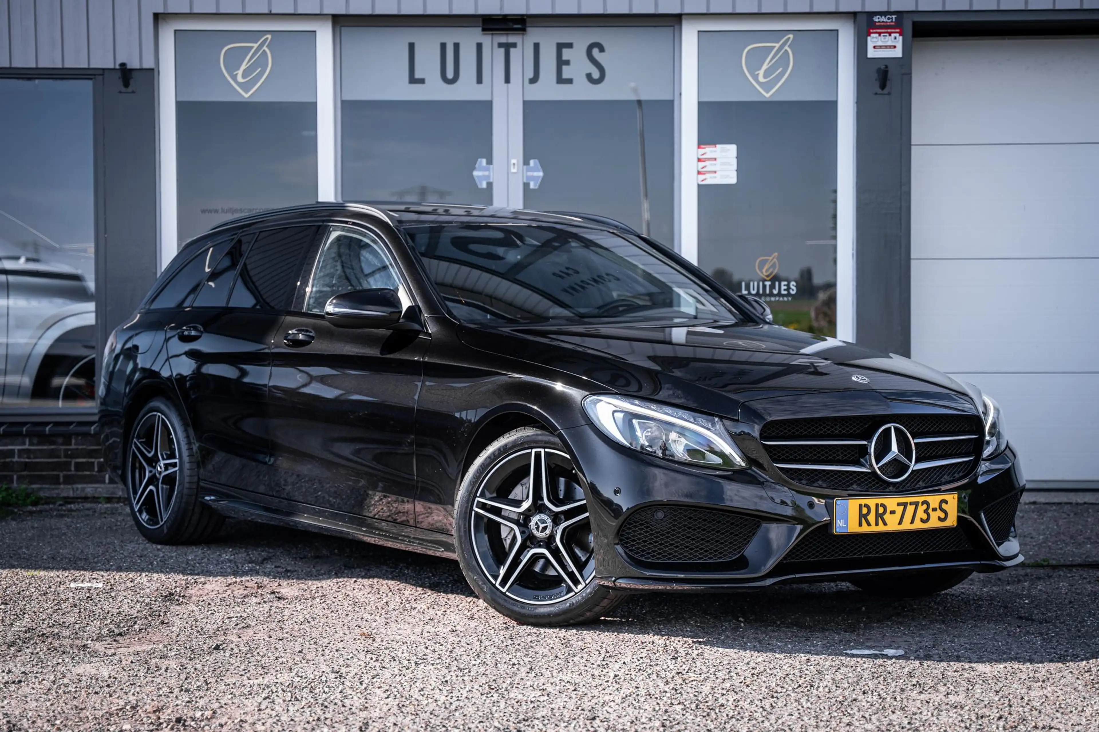 Mercedes-Benz C 180 Estate AMG Night Edition Pano|Burmester|Carplay|Ca — photo 7
