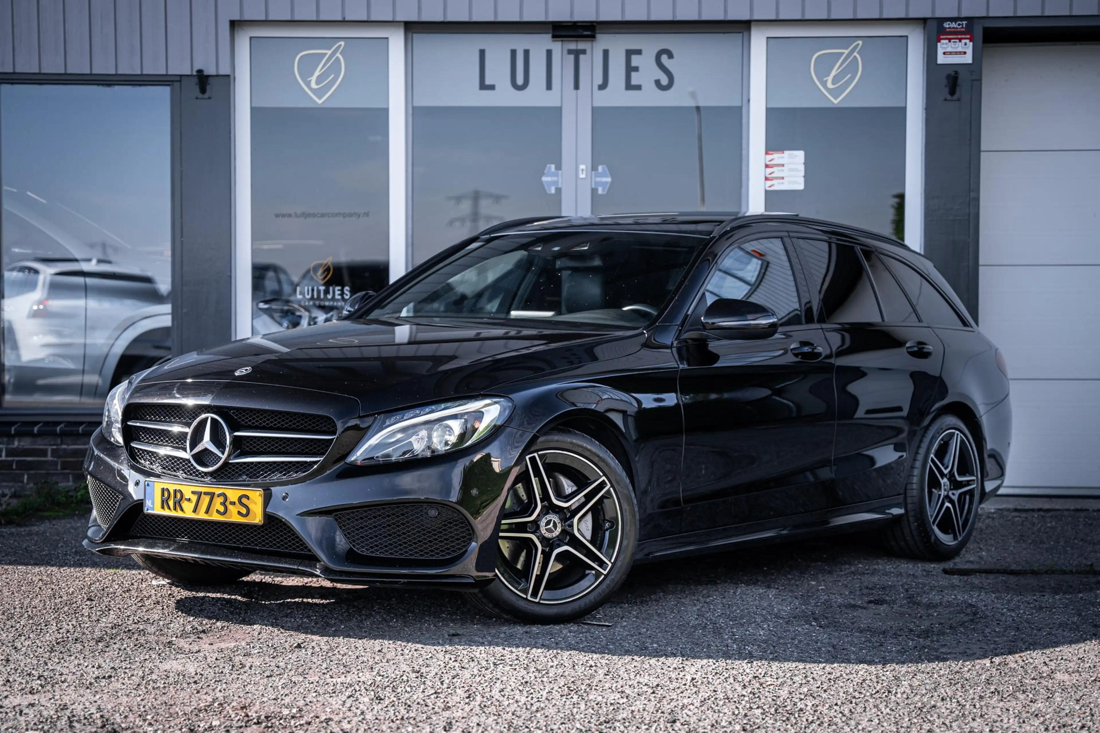 Mercedes-Benz C 180 Estate AMG Night Edition Pano|Burmester|Carplay|Ca — photo 20