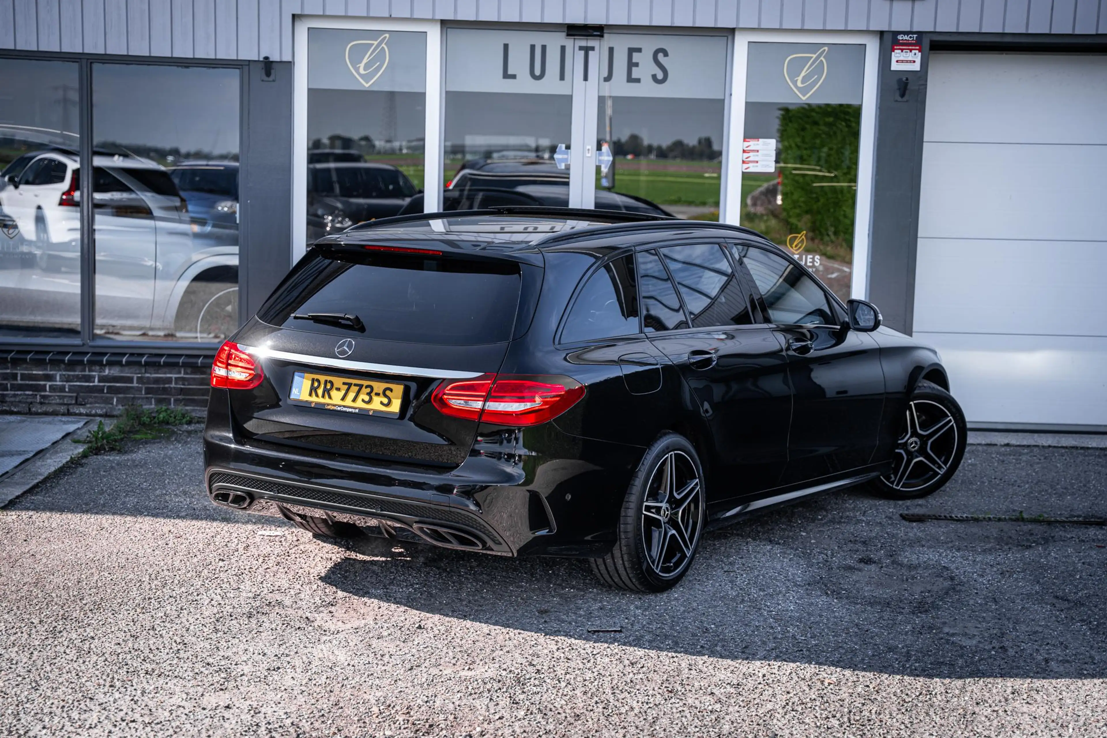 Mercedes-Benz C 180 Estate AMG Night Edition Pano|Burmester|Carplay|Ca — photo 19