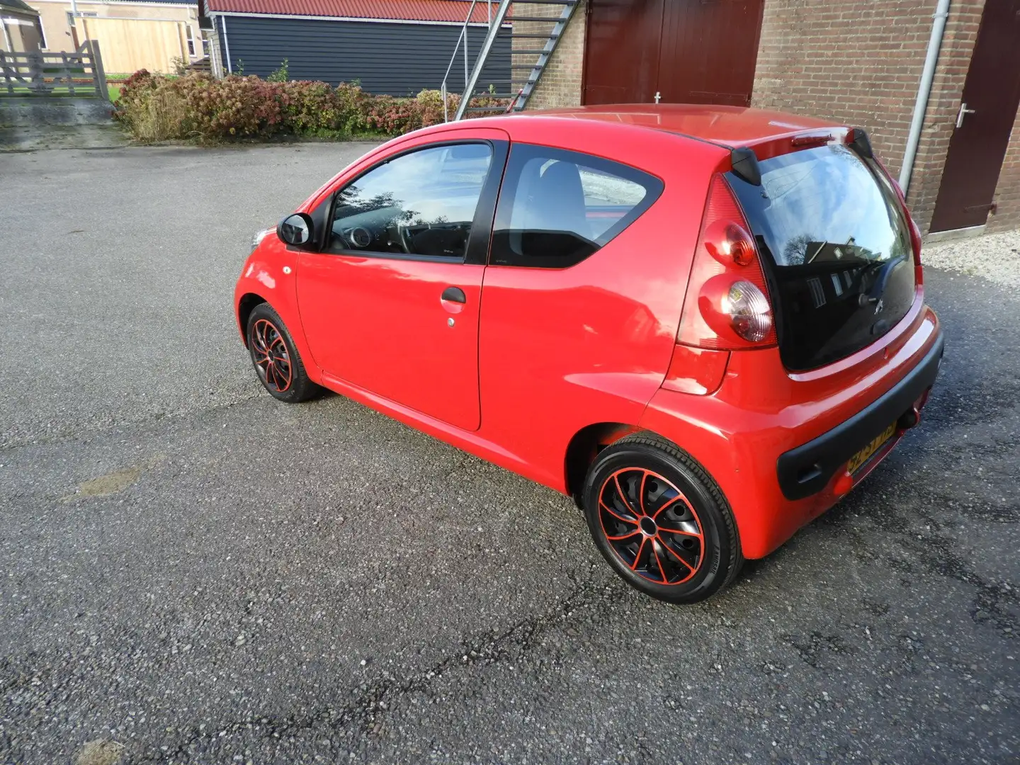 Peugeot 107 1.0-12V XR Rood - 2