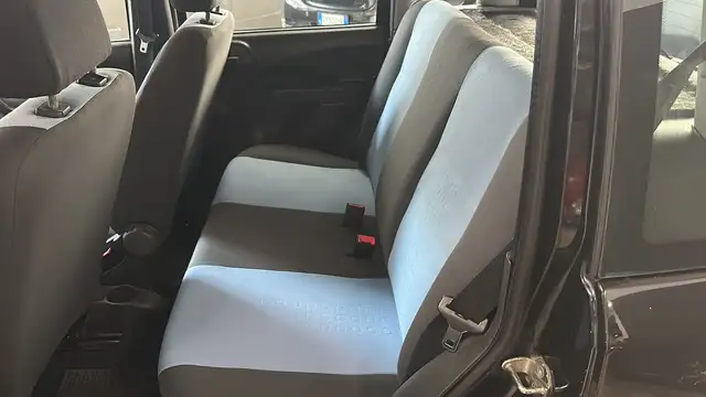 Fiat Panda view 11