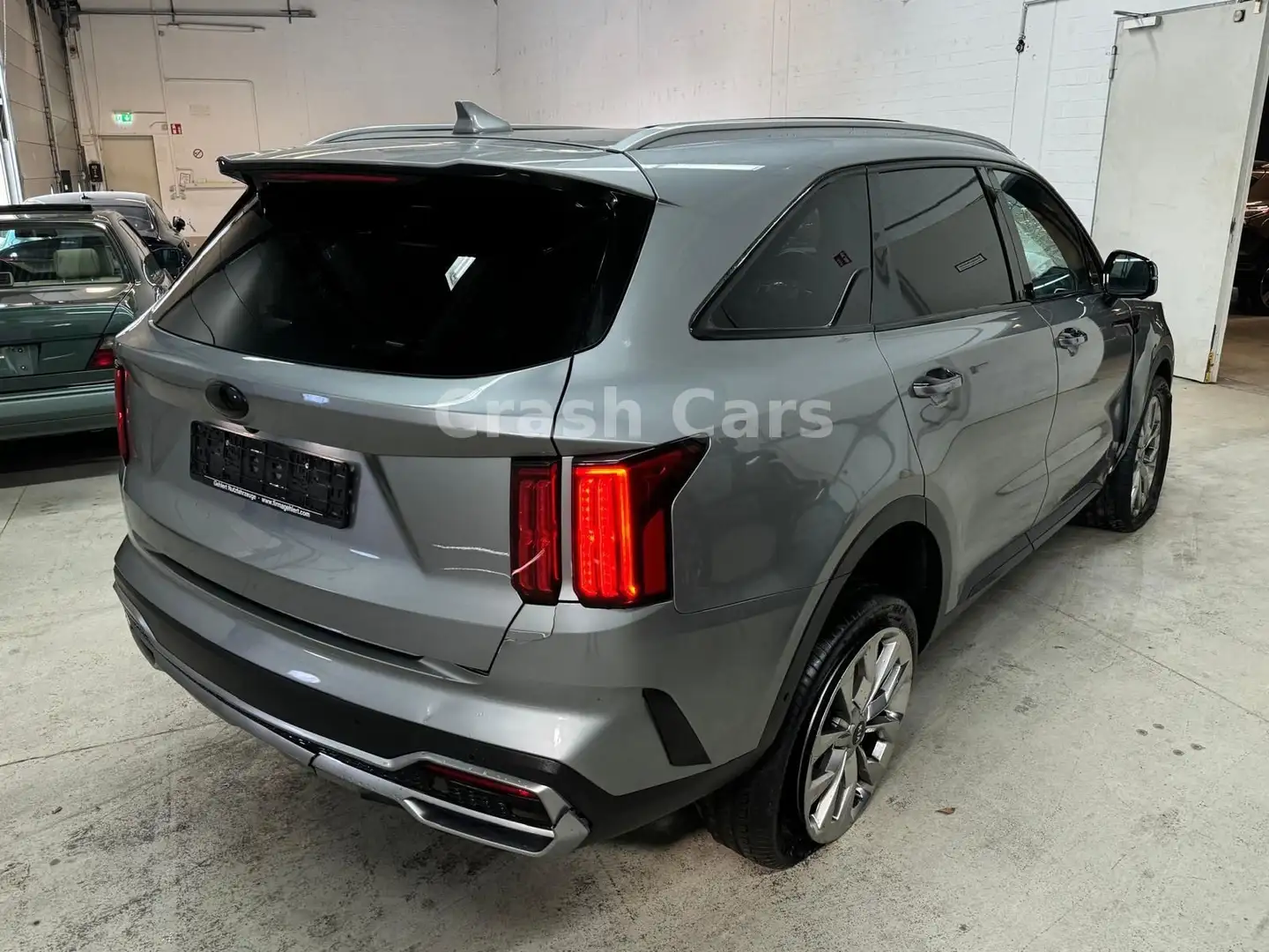 Kia Sorento 2.2 CRDI Platinum 4WD*Pano*Head-Up*BOSE* Grijs - 2