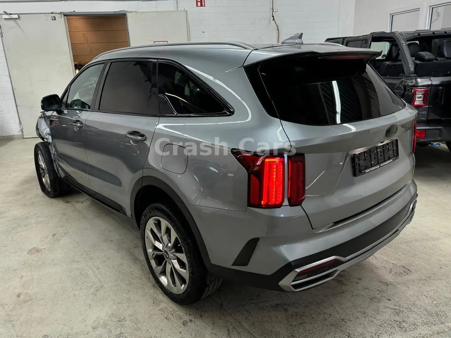 Kia Sorento 2.2 CRDI Platinum 4WD*Pano*Head-Up*BOSE* Grijs - 1