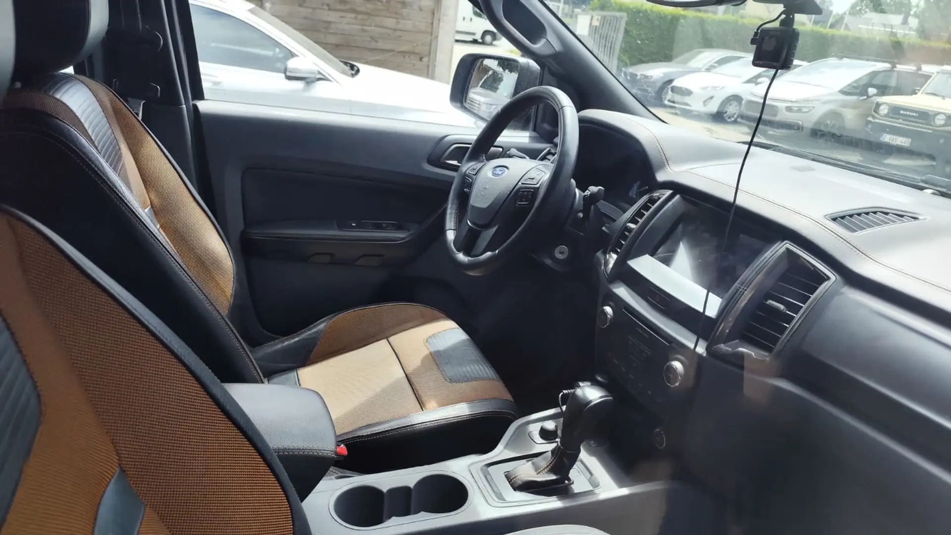Ford Ranger 3.2 TDCi Wildtrak Gris - 2
