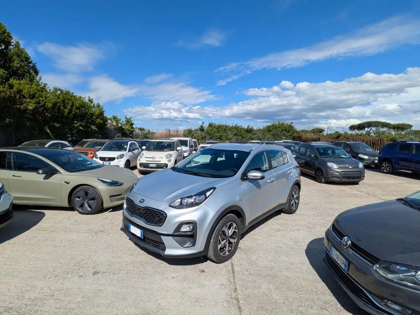 Kia Sportage MHEV 1.6crdi 136cv BUSINESS CLASS DCT 2WD NAVI Grau - 1