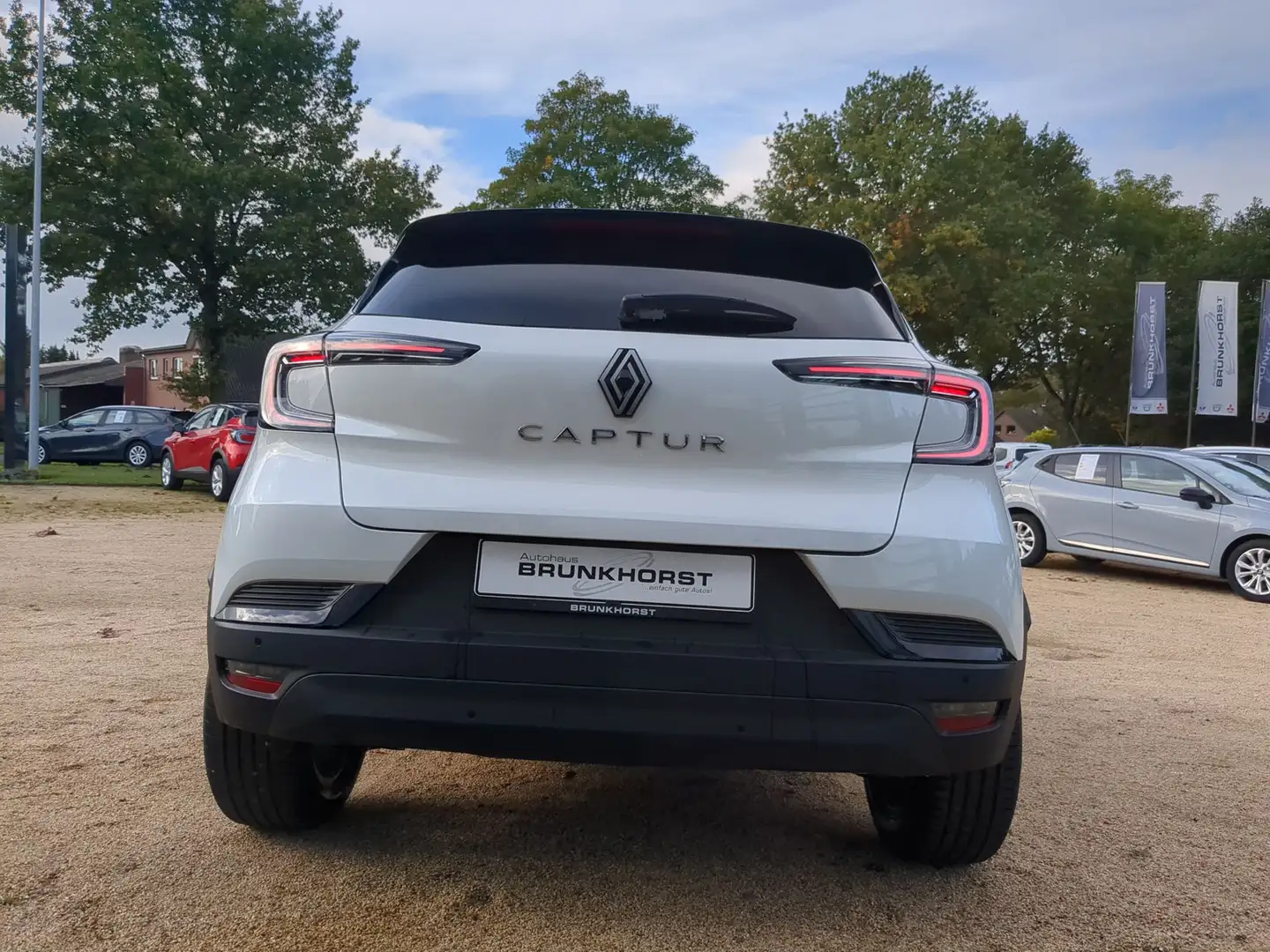 Renault Captur Captur TCe 160 EDC Techno PDC+LKHZ+SHZ+Klimaauto. Weiß - 2