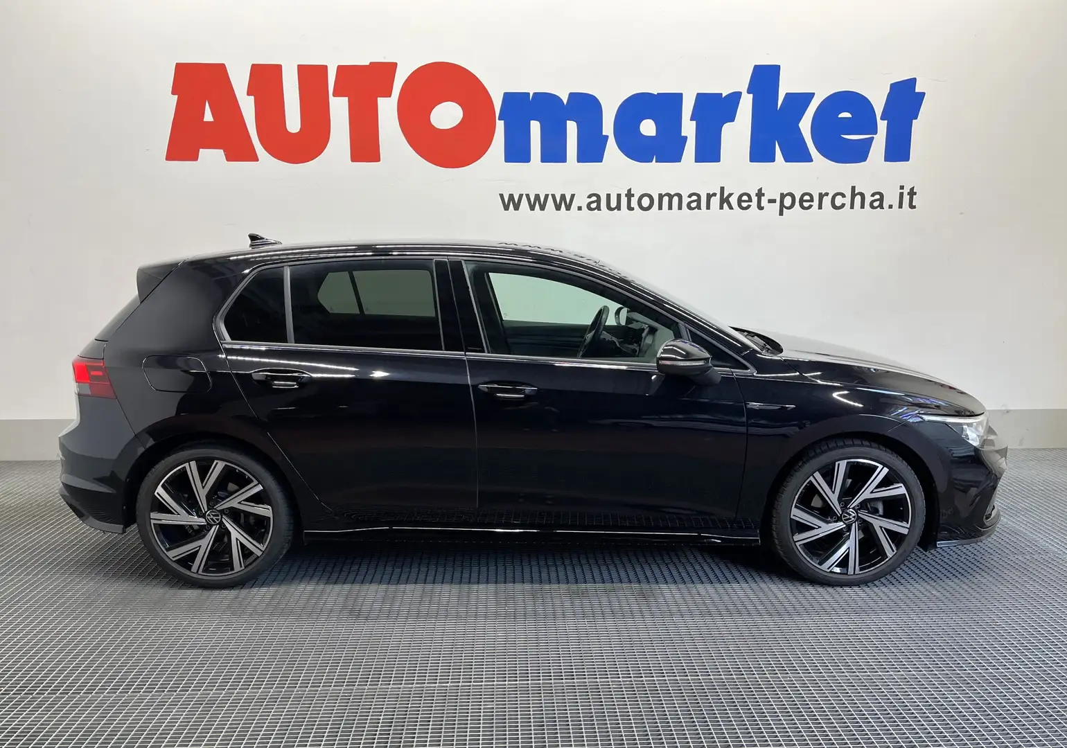 Volkswagen Golf 1.5 etsi evo R-Line 150cv dsg Nero - 1