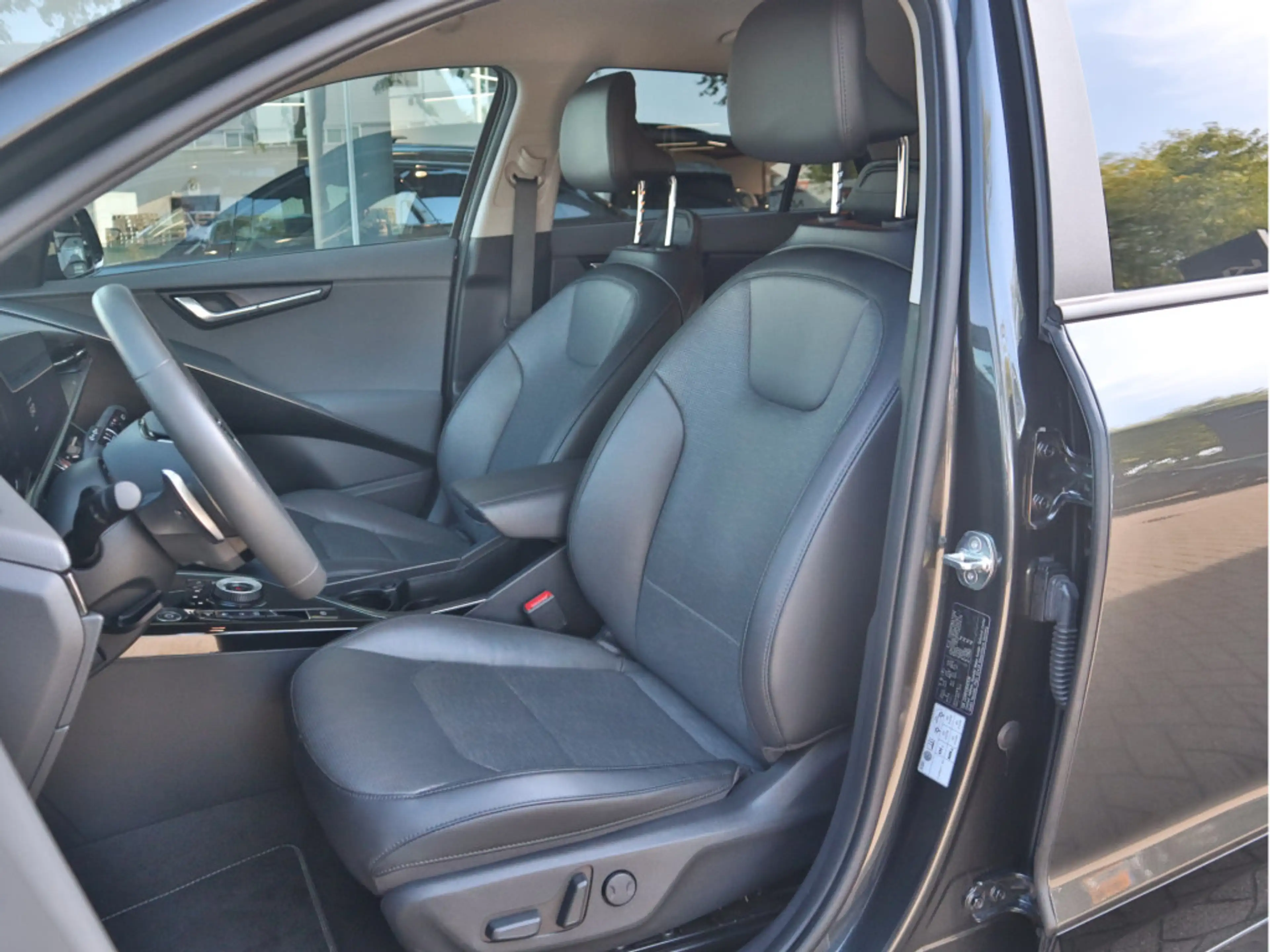Kia e-Niro EV ExecutiveLine 64.8 kWh | Leder | Harman Kardon — photo 19