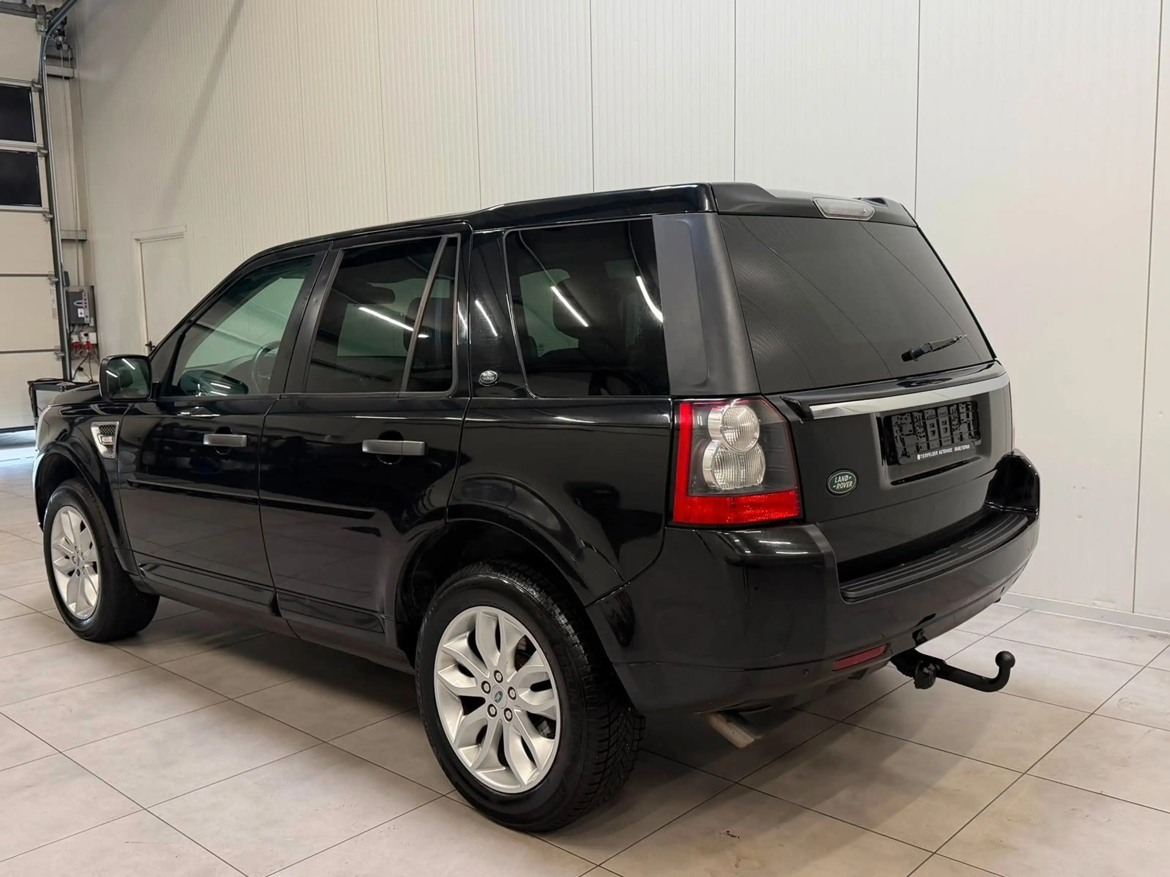 Land Rover Freelander 2 HSE SD4 Sitzheizung/Klima/Radio/PDC — photo 5