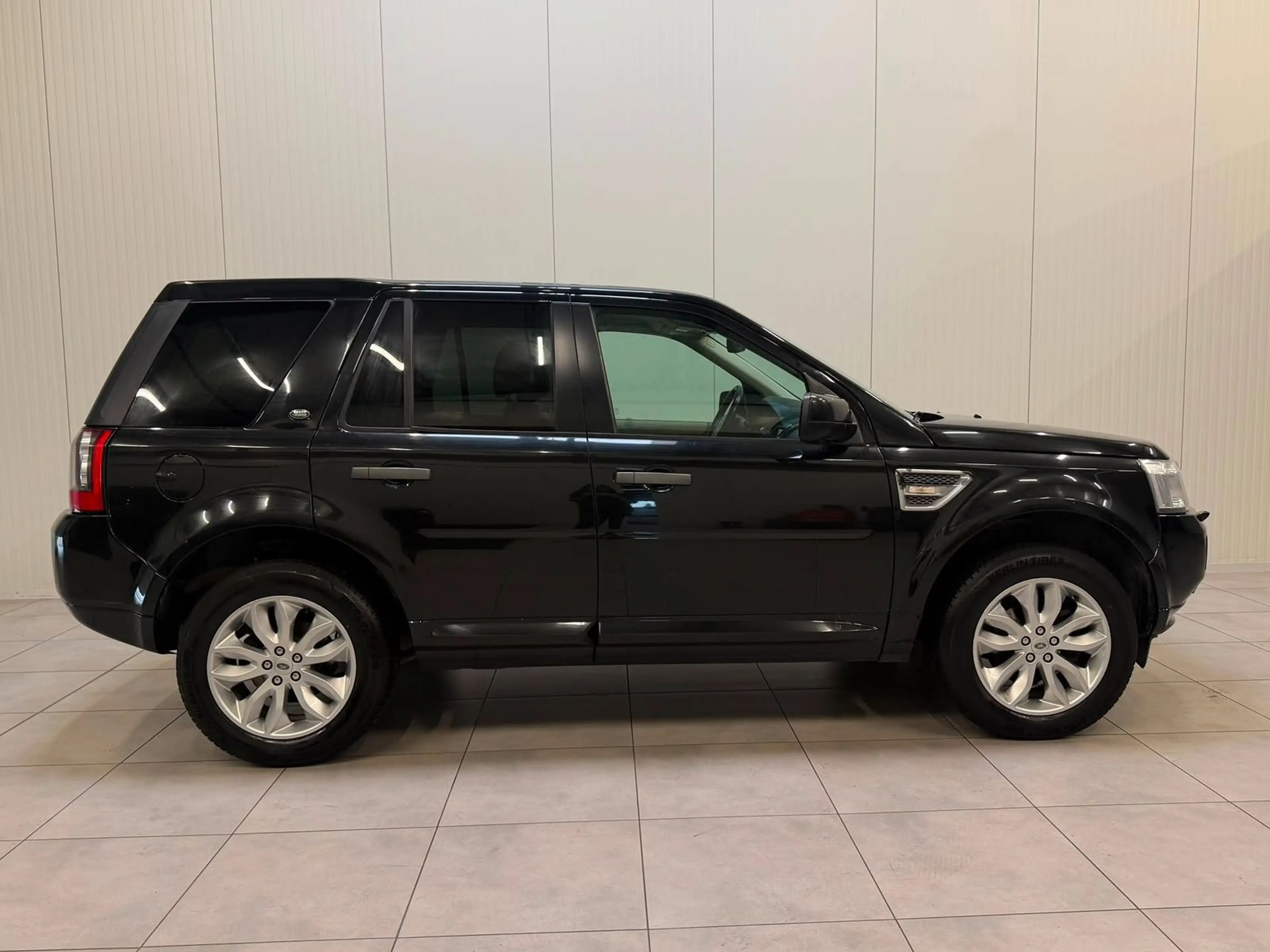 Land Rover Freelander 2 HSE SD4 Sitzheizung/Klima/Radio/PDC — photo 8