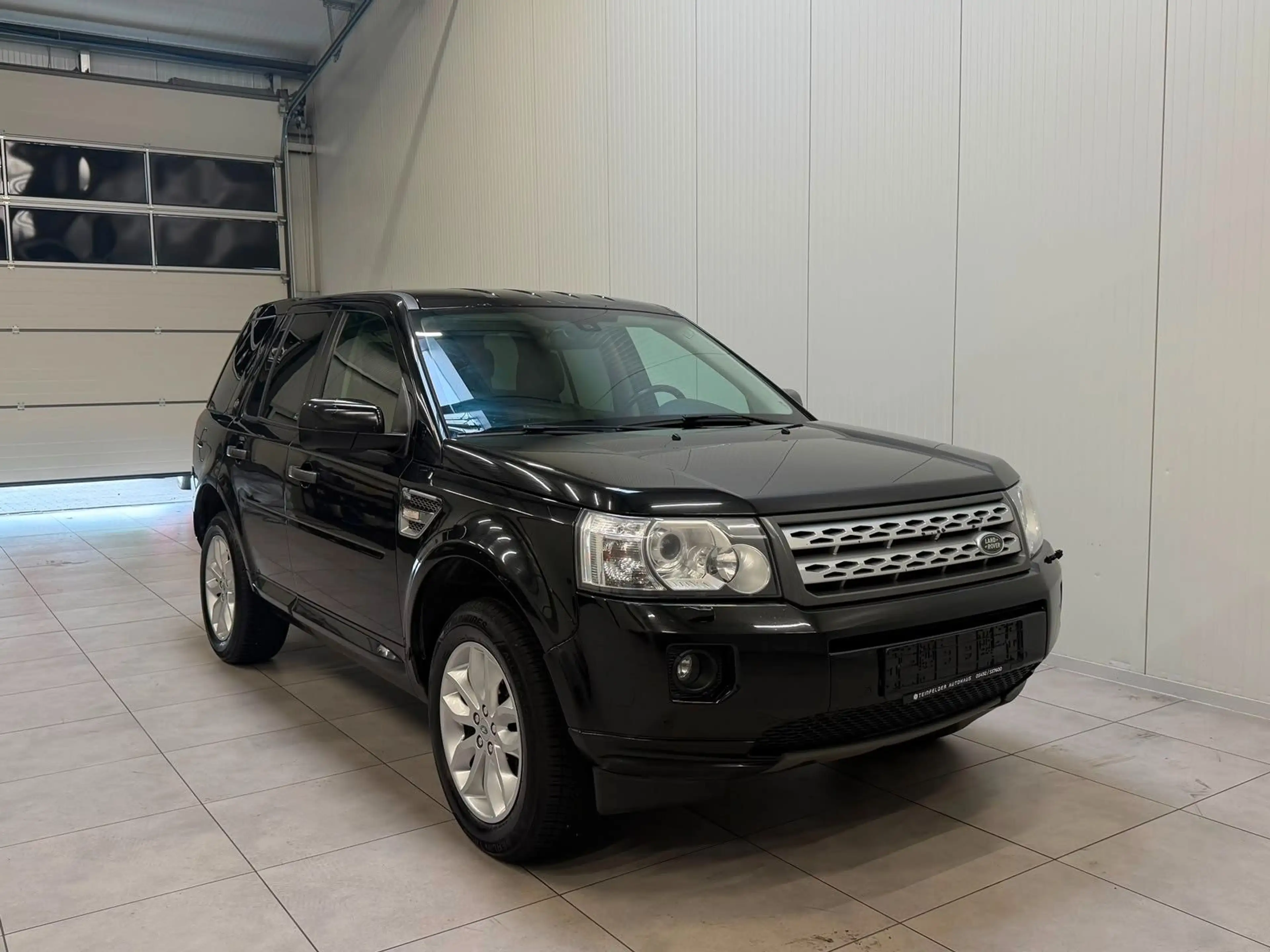 Land Rover Freelander 2 HSE SD4 Sitzheizung/Klima/Radio/PDC — photo 3