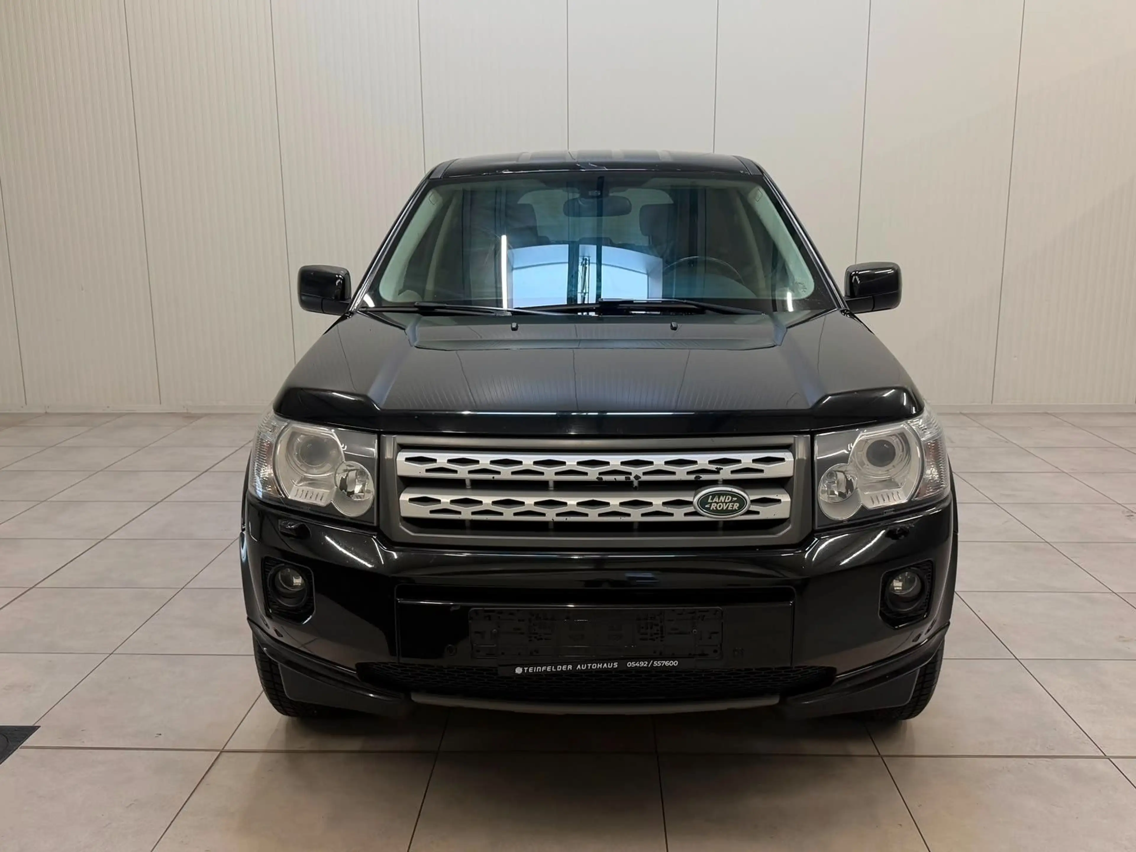 Land Rover Freelander 2 HSE SD4 Sitzheizung/Klima/Radio/PDC — photo 2
