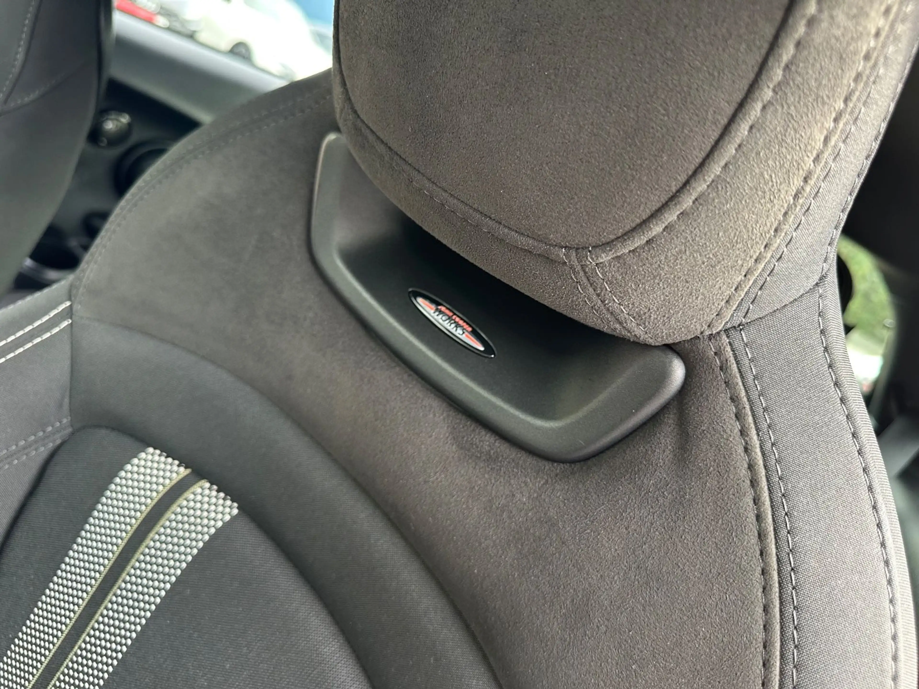 MINI Cooper S JC WORKS Aut LED Virt ACC Nav H&K 141kw — photo 19