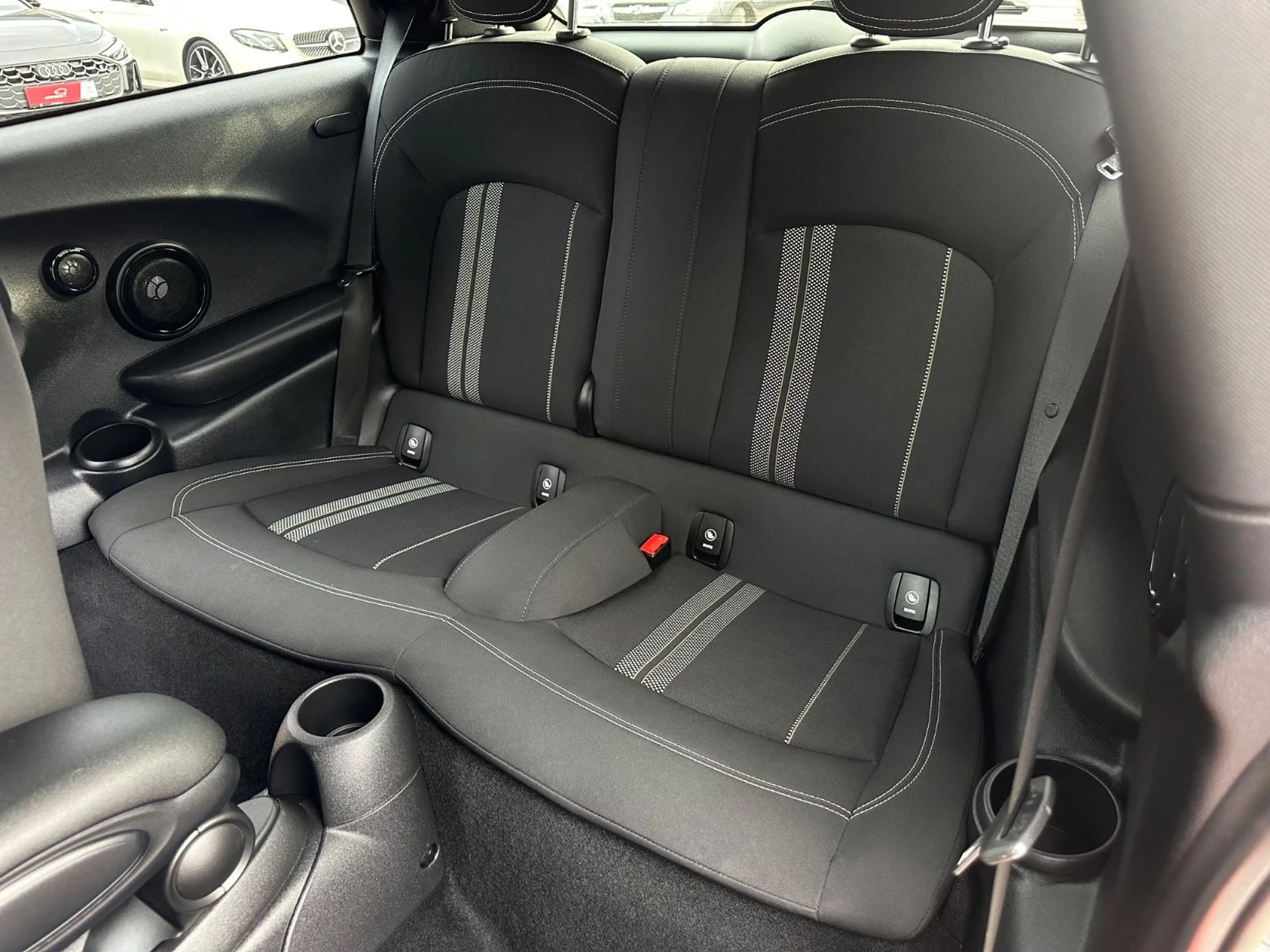 MINI Cooper S JC WORKS Aut LED Virt ACC Nav H&K 141kw — photo 20