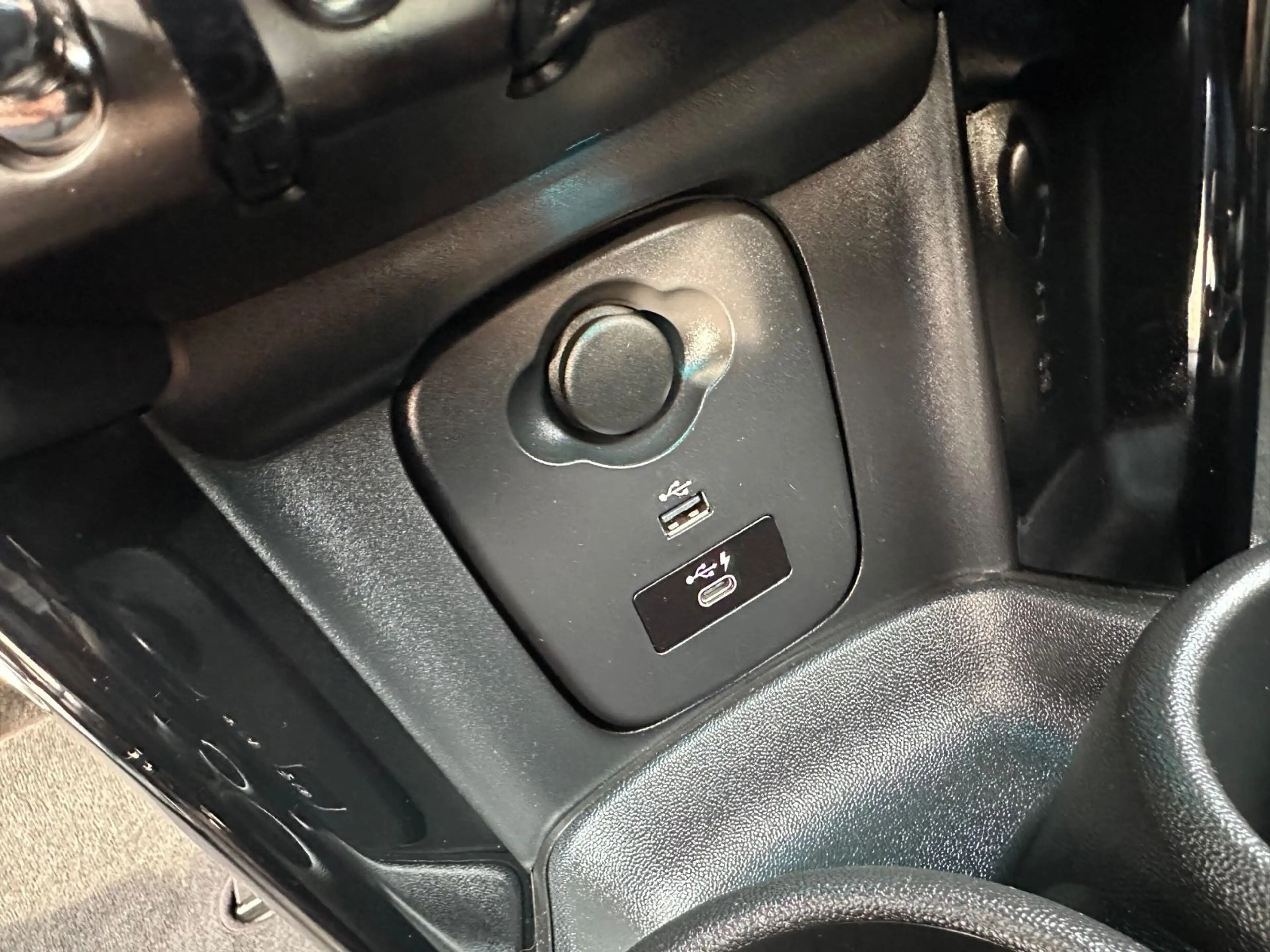 MINI Cooper S JC WORKS Aut LED Virt ACC Nav H&K 141kw — photo 29