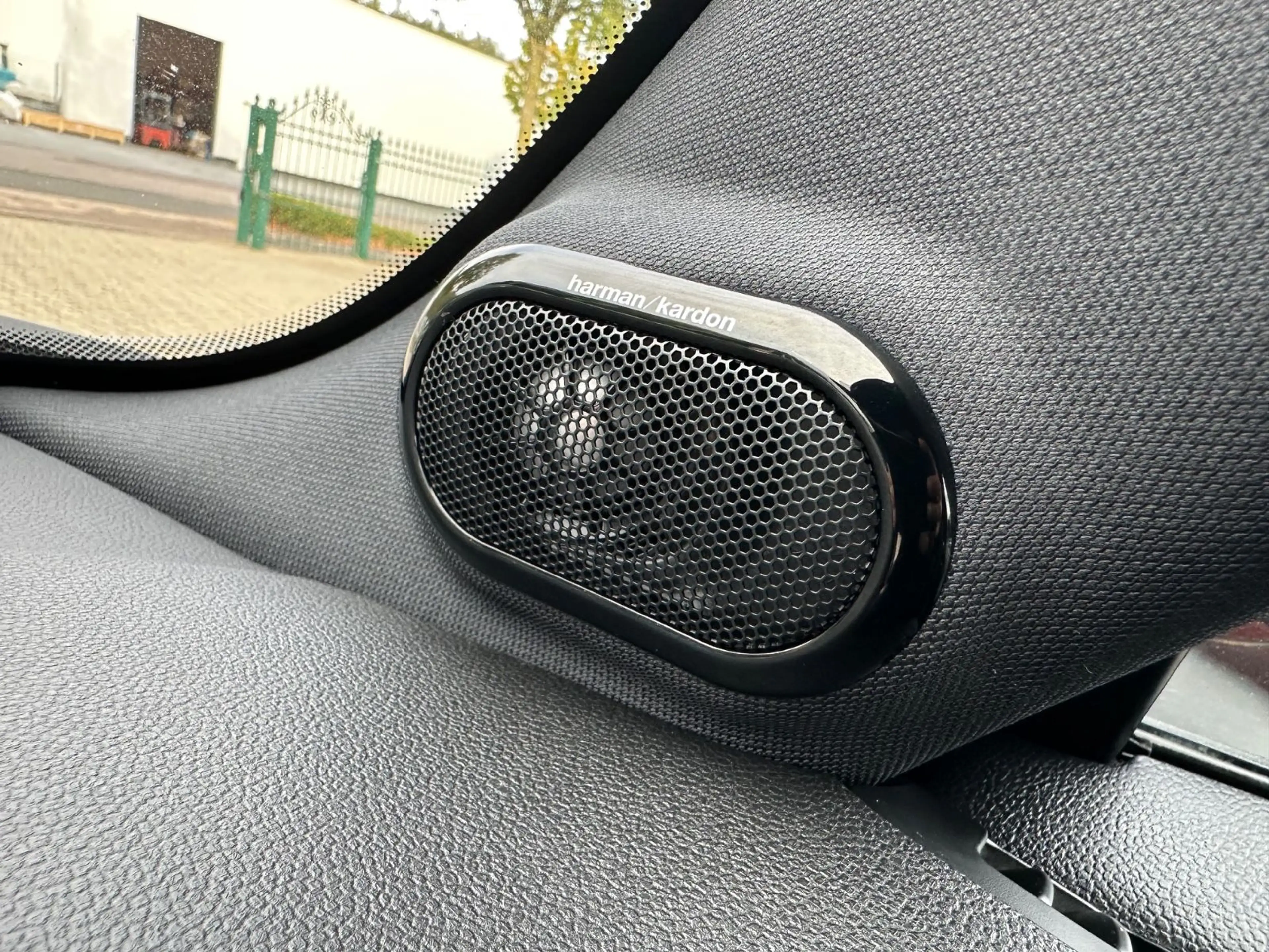 MINI Cooper S JC WORKS Aut LED Virt ACC Nav H&K 141kw — photo 35