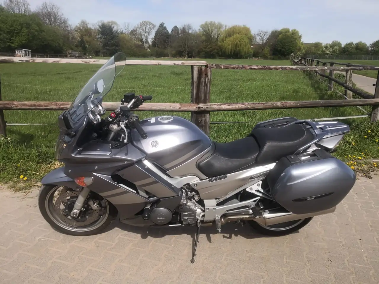 Yamaha FJR 1300