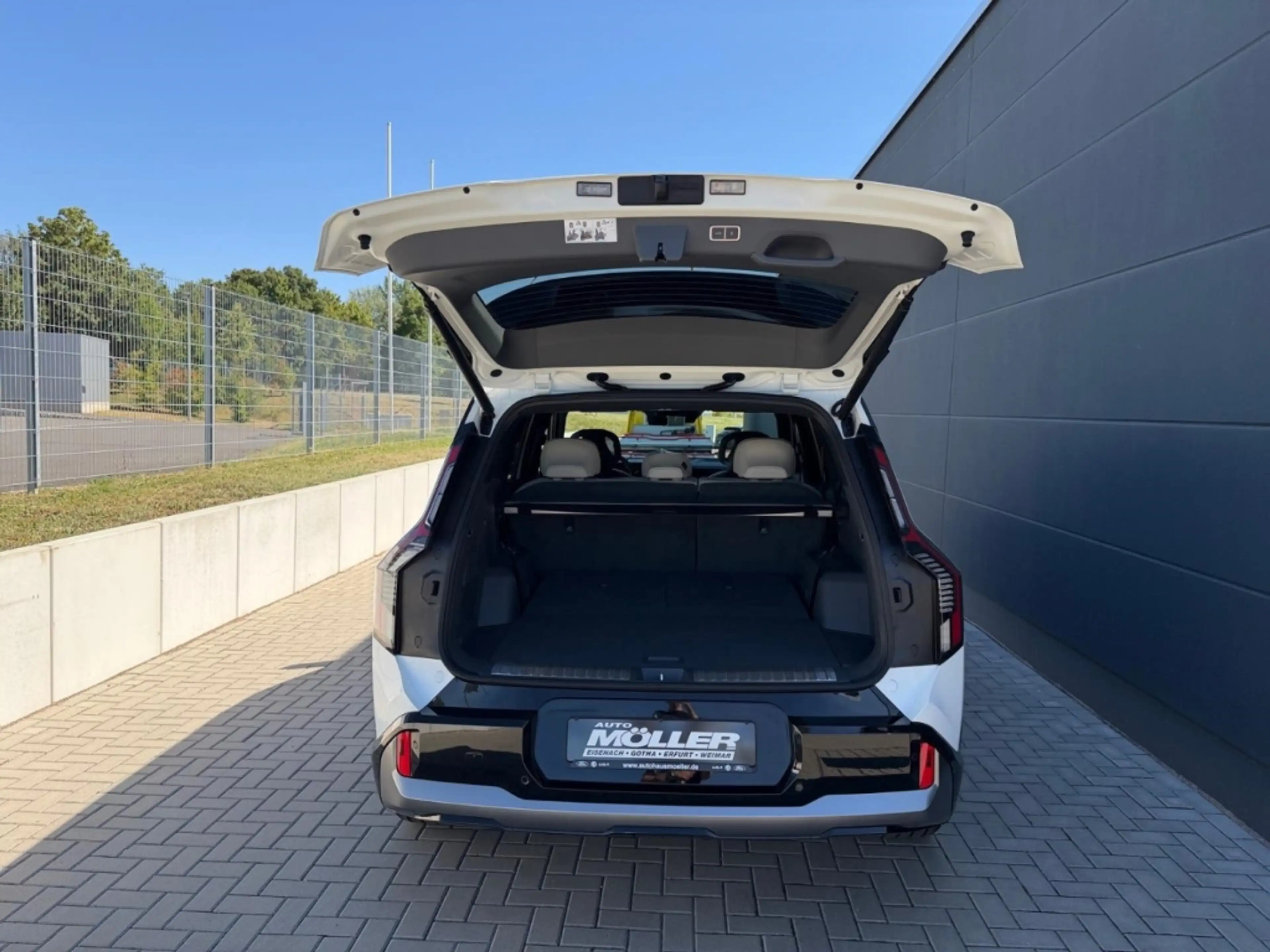 Kia EV9 99.8 GT-Line AHK AWD 7S Glasdach 360° Massage ACC — photo 12