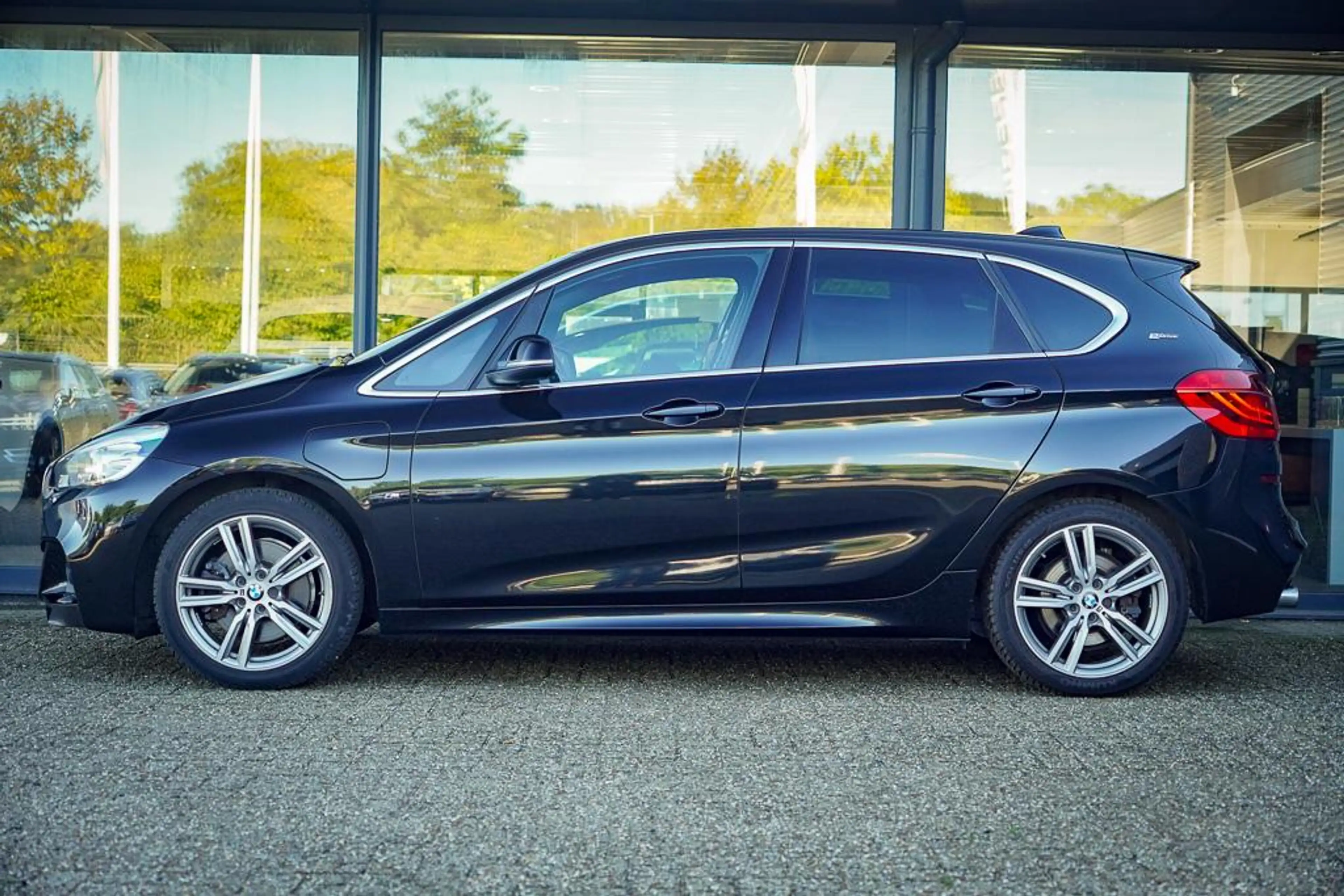 BMW 225 2-serie Active Tourer 225xe M Sport / Leder / NL A — photo 3