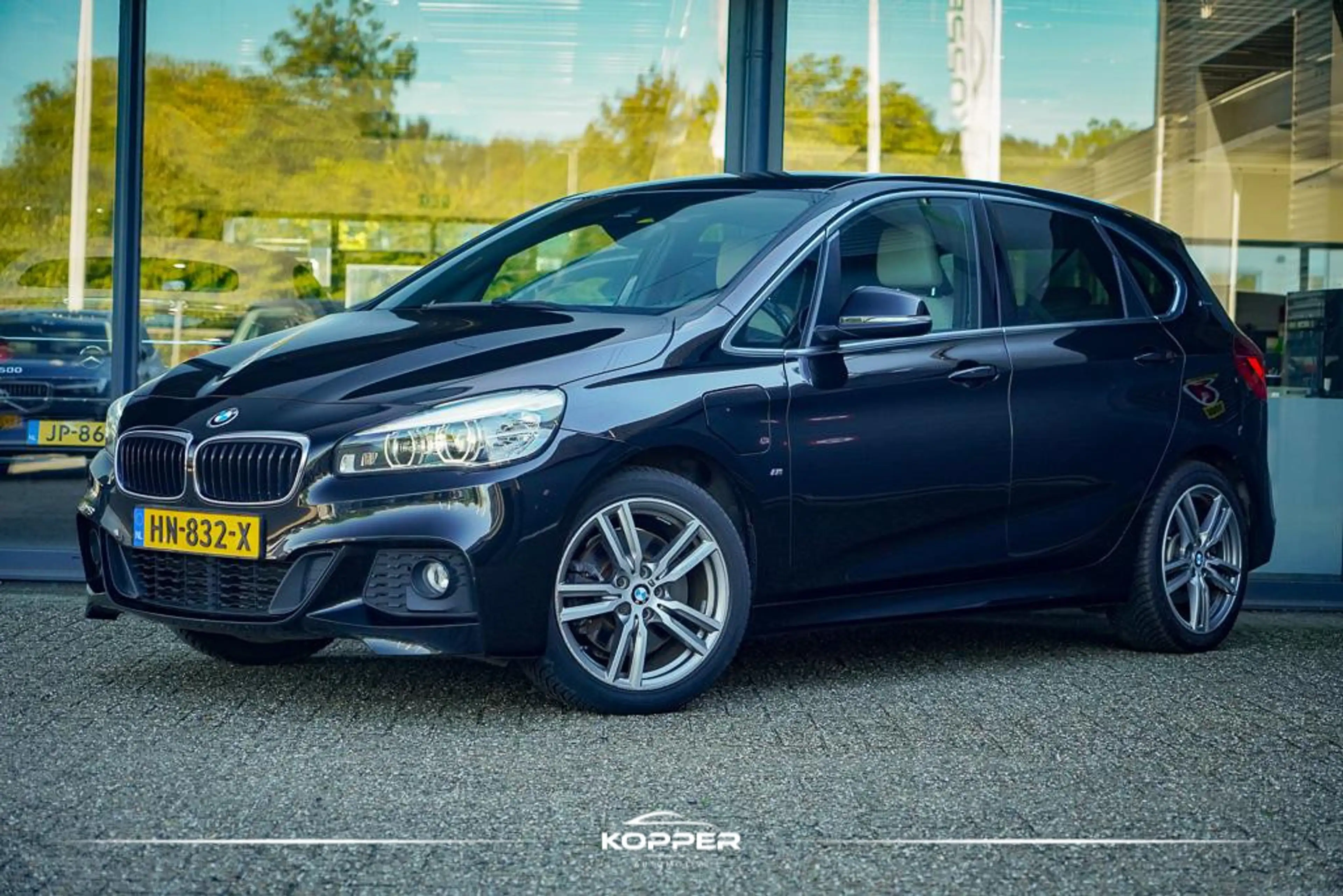 BMW 225 2-serie Active Tourer 225xe M Sport / Leder / NL A