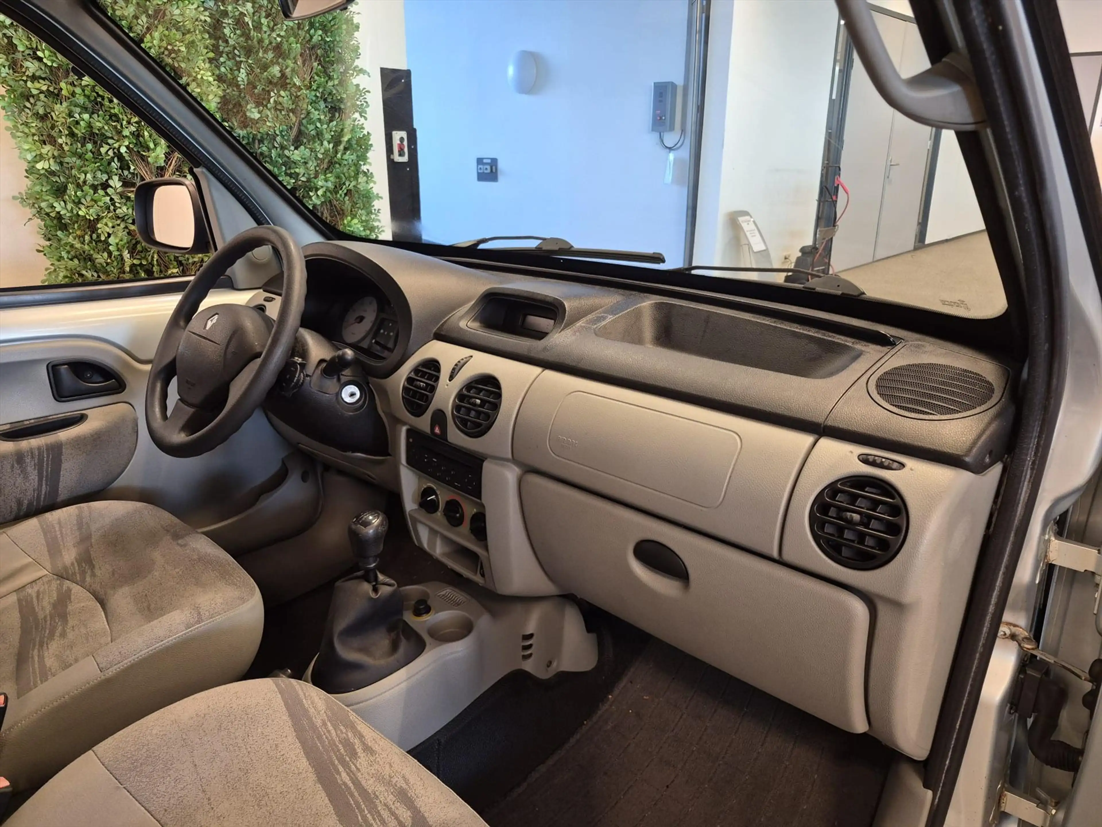 Renault Kangoo Rolstoelauto 3+1 — photo 20