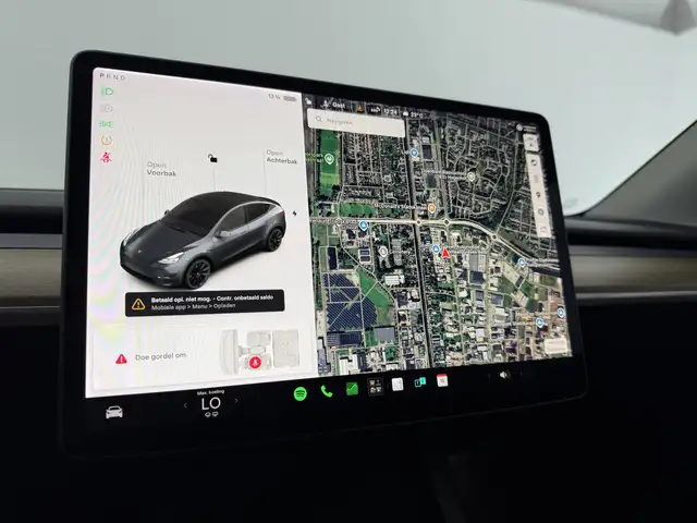 Tesla Model Y view 20