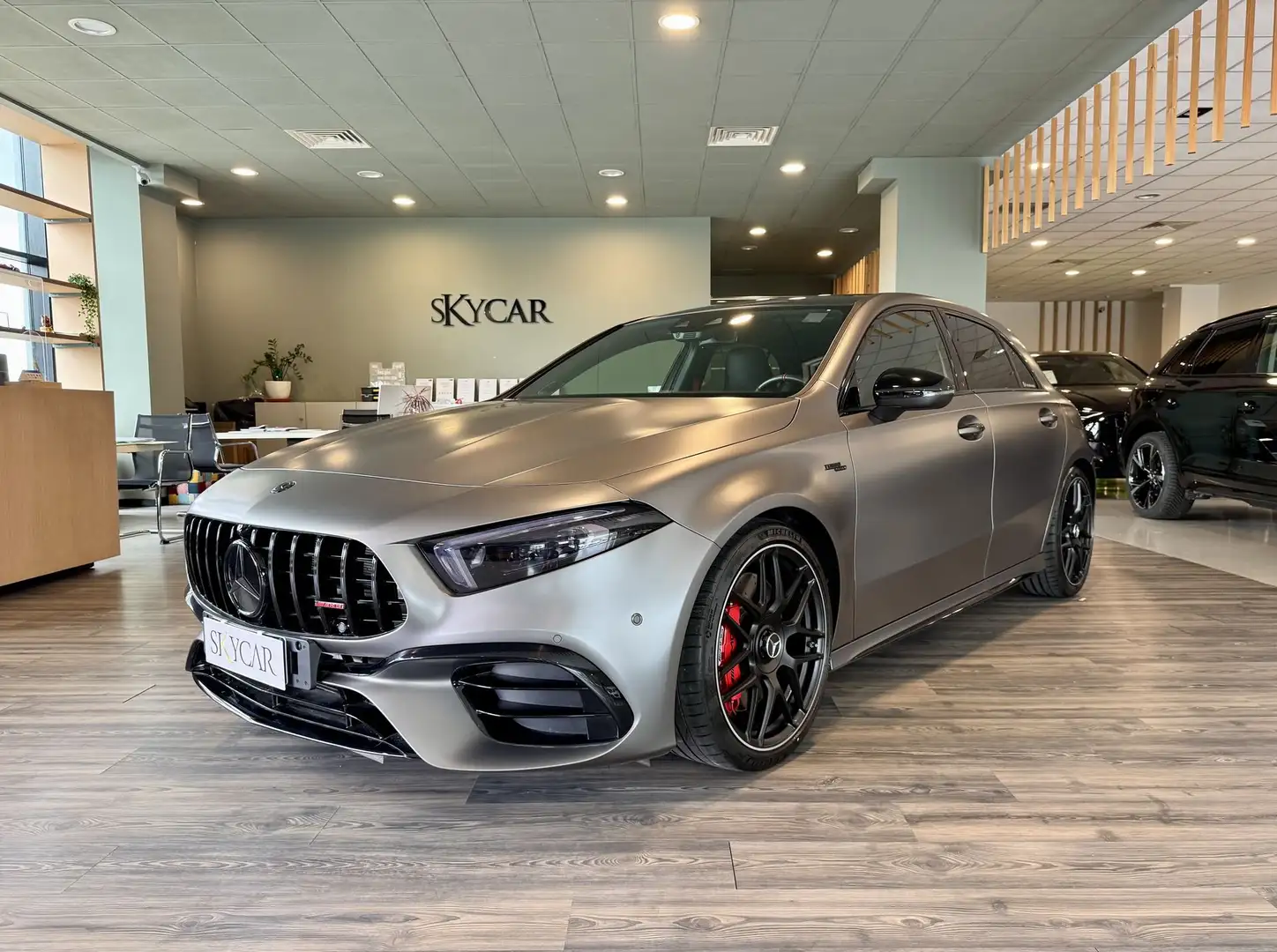 Mercedes-Benz A 45 AMG A 45S AMG 4Matic+ Gris - 1