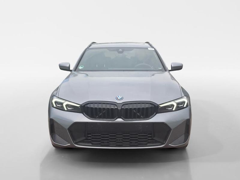 BMW 330 M Sport Pro — photo 2
