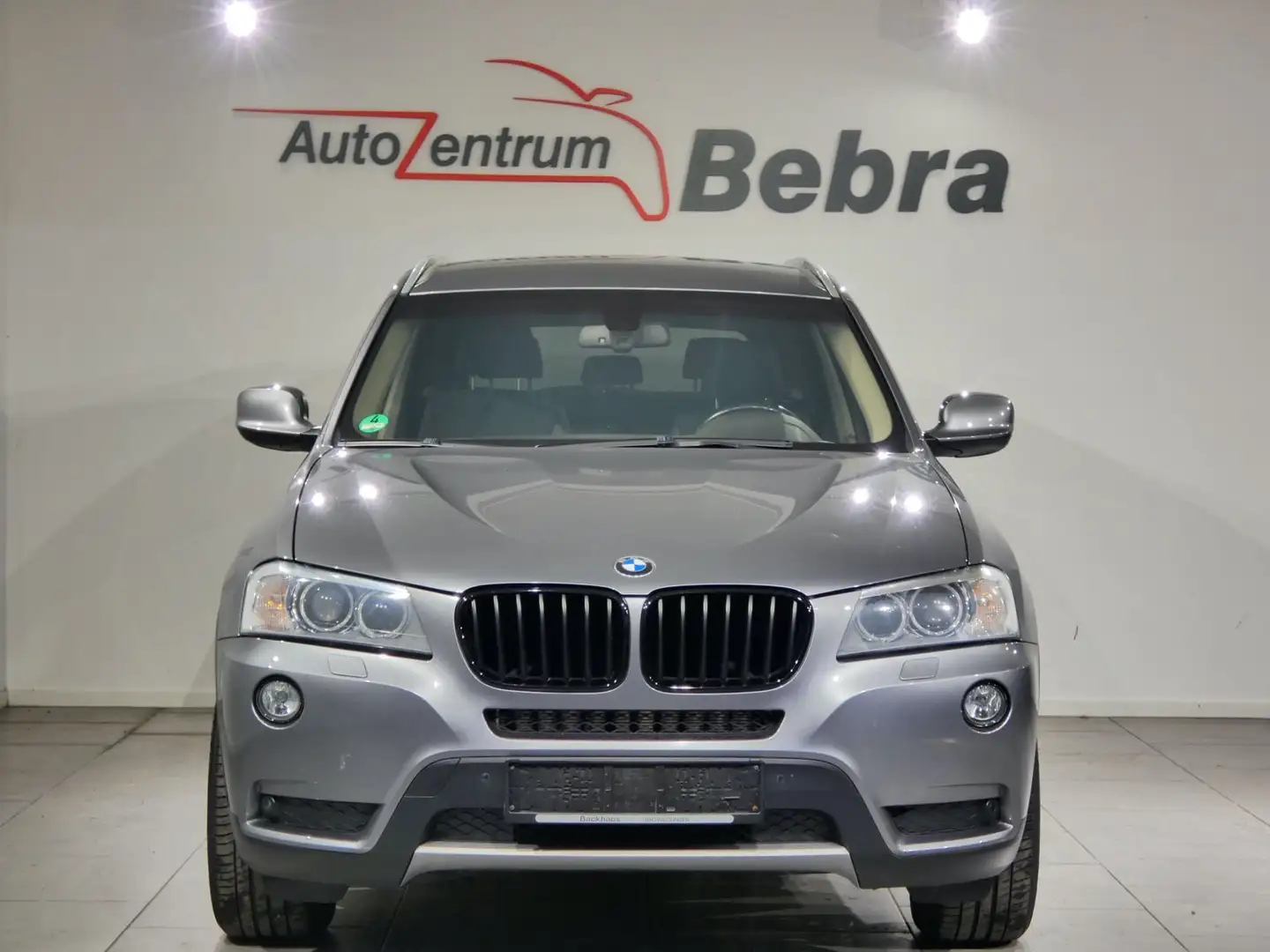 BMW X3 xDrive 20 d Xenon/Navi/Leder/AHK/PDC/SHZ/Alu Grau - 2