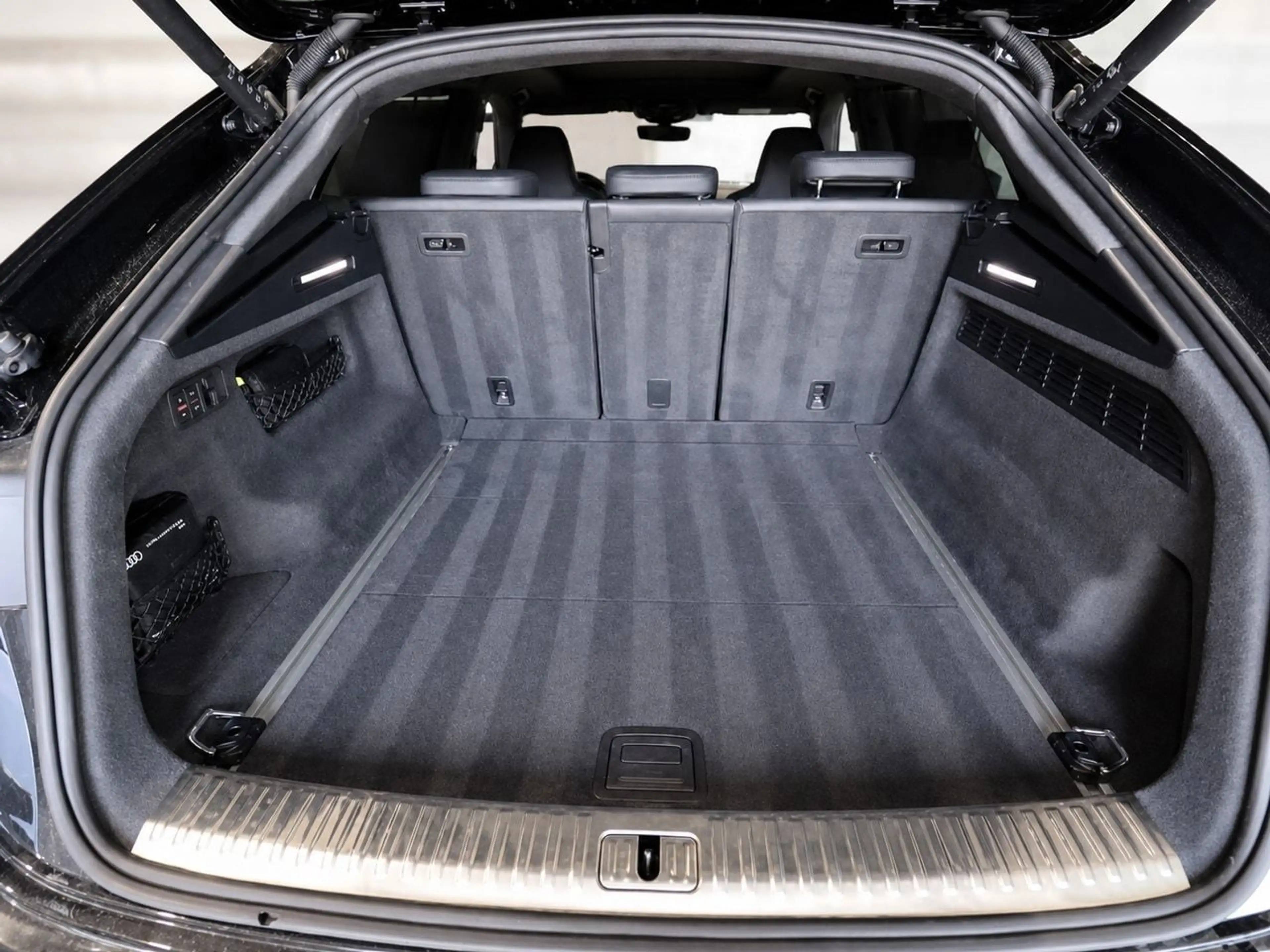 Audi RS Q8 APR Stage I+JP Performance+Keramik+Pano+Dynamik — photo 13