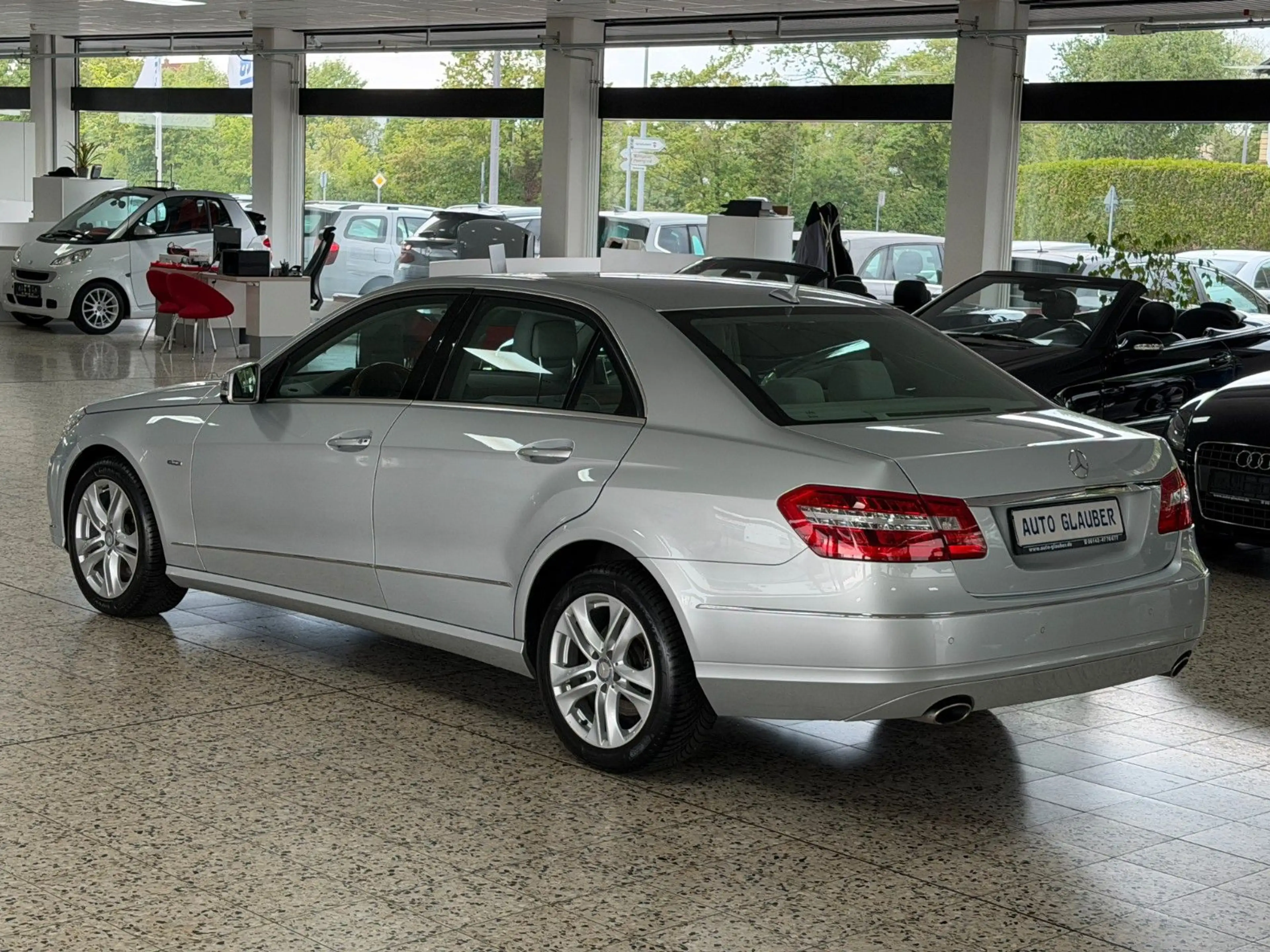 Mercedes-Benz E 350 CDI Xenon/Navi/Memory/Holzlenkrad/2.Hand — photo 2