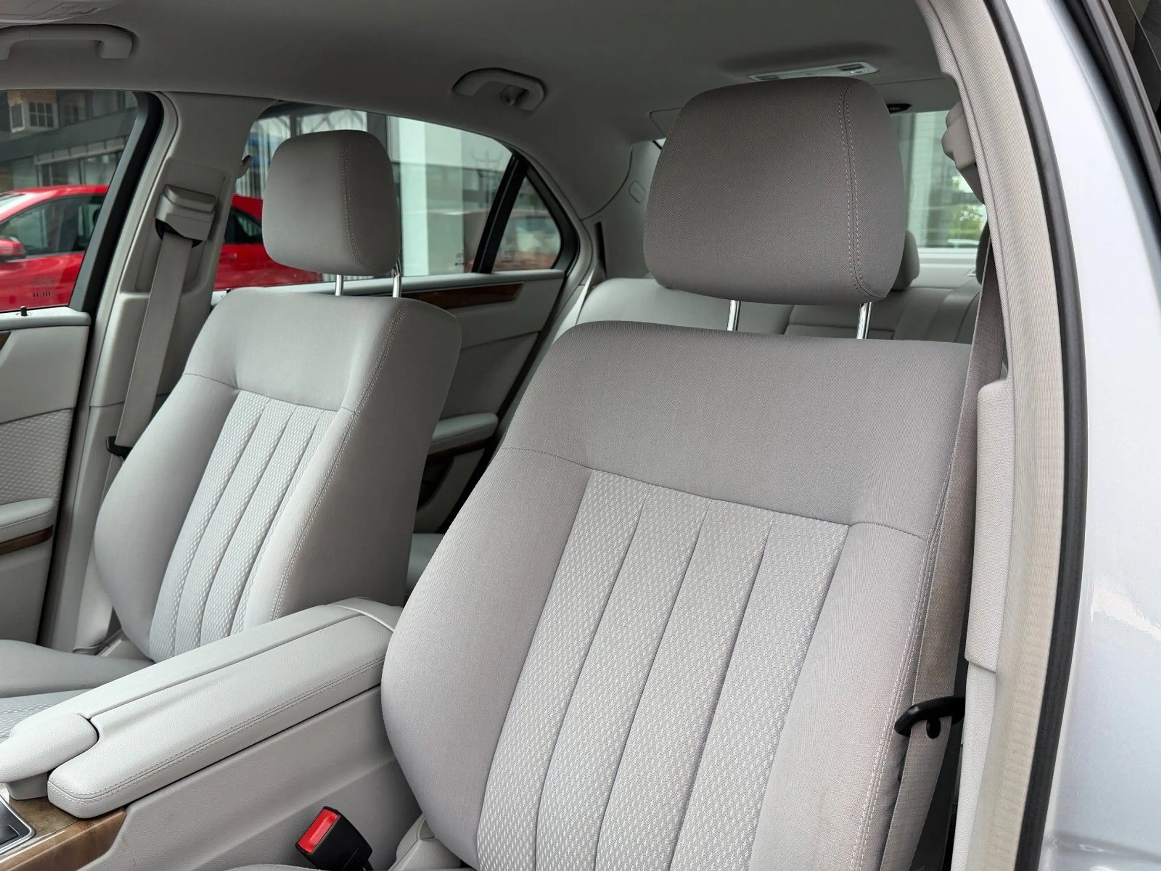 Mercedes-Benz E 350 CDI Xenon/Navi/Memory/Holzlenkrad/2.Hand — photo 11