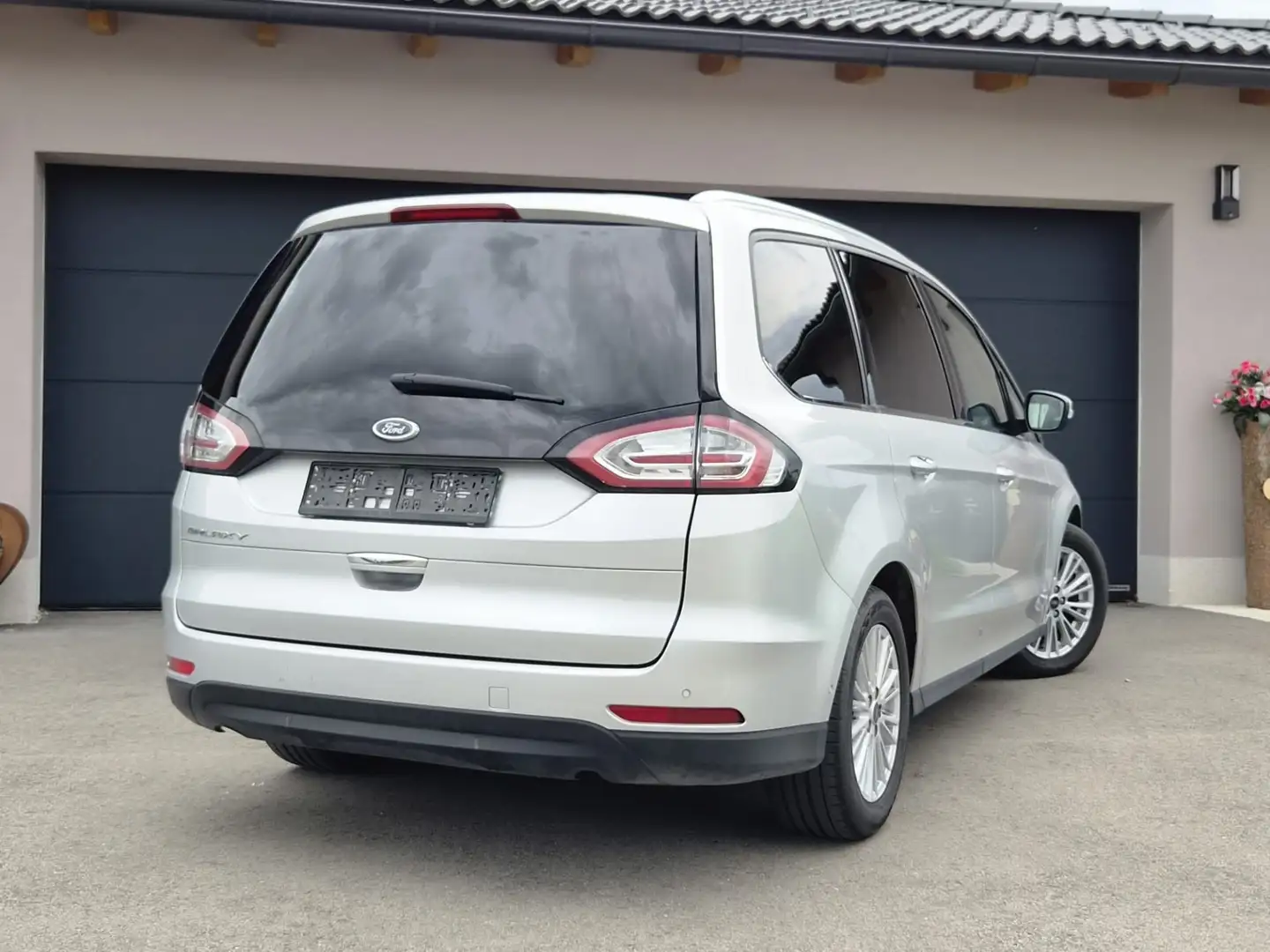 Ford Galaxy 2,0 TDCi Titanium Start/Stop-System Powershift - 2
