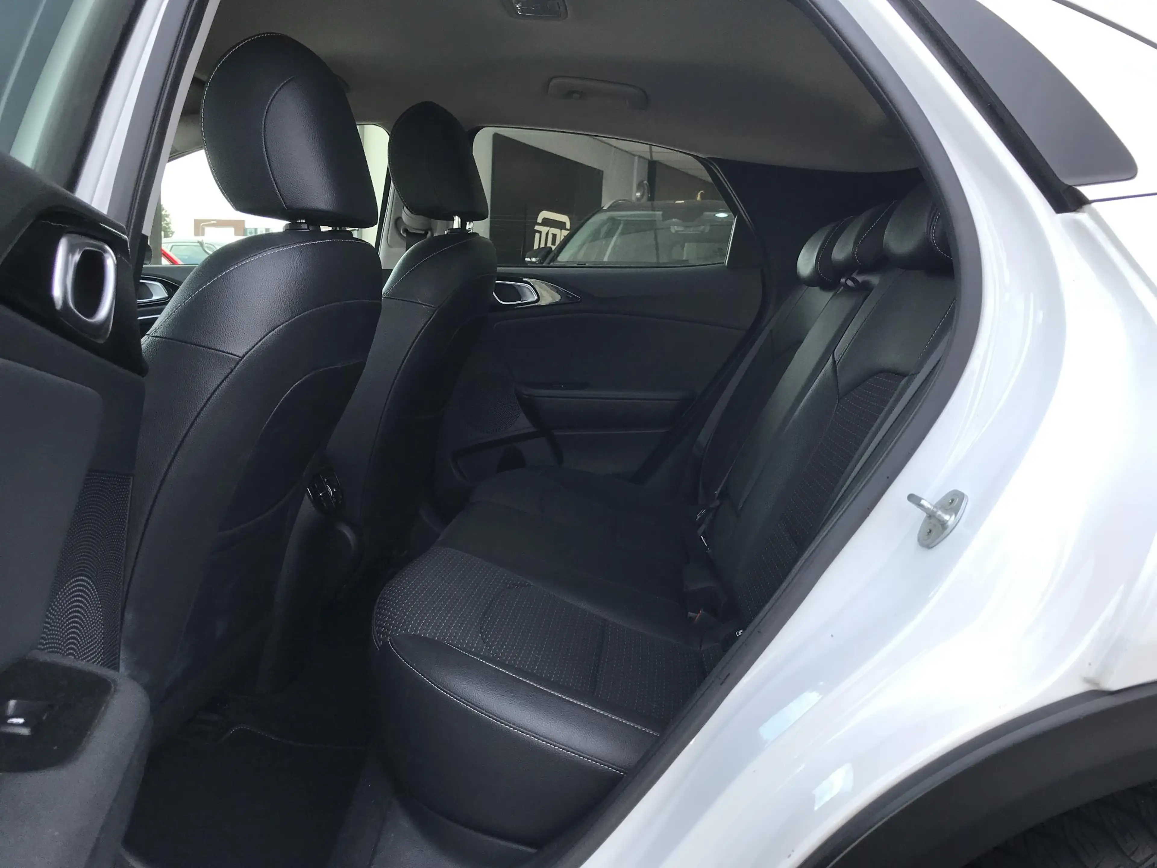 Kia XCeed 1.4 T-GDi DynamicLine — photo 7