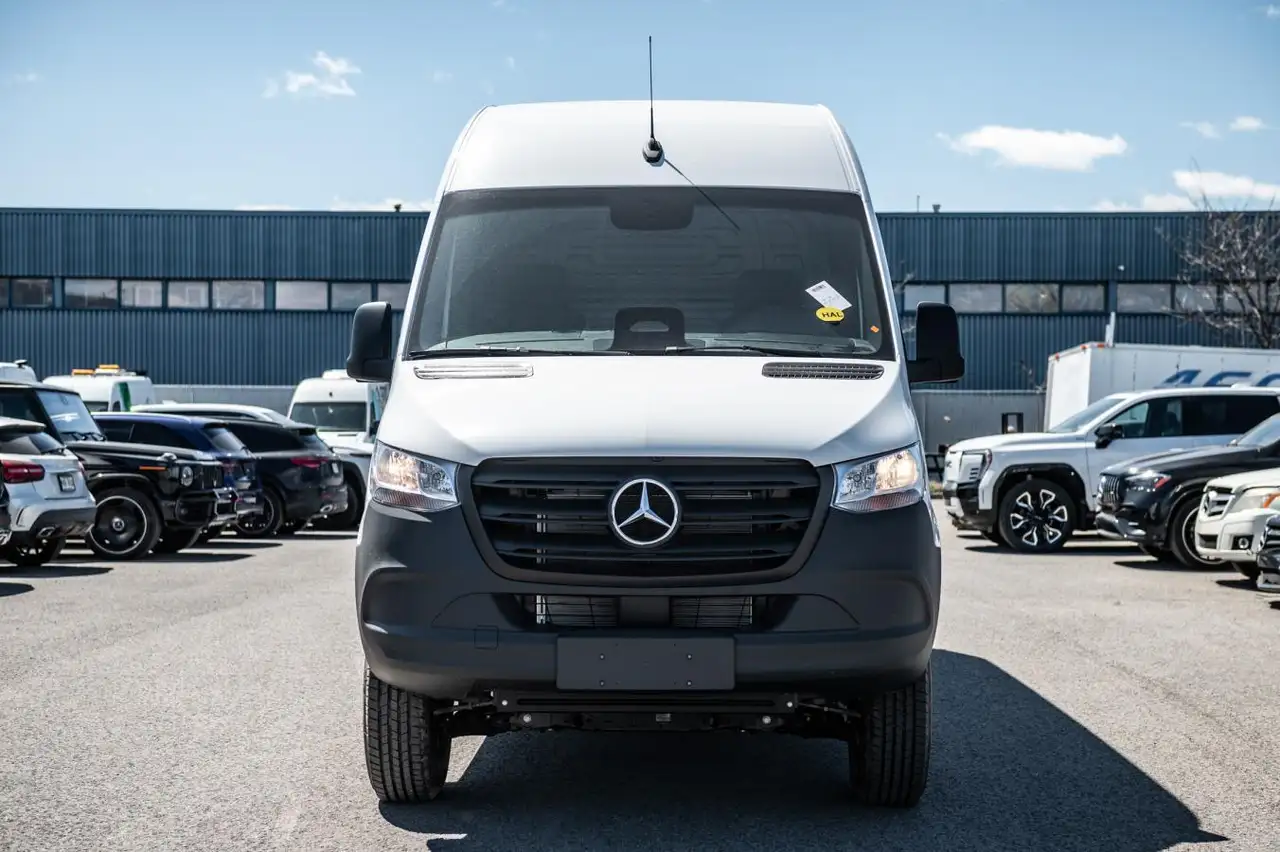 Mercedes-Benz Sprinter снимка Mercedes-Benz Sprinter