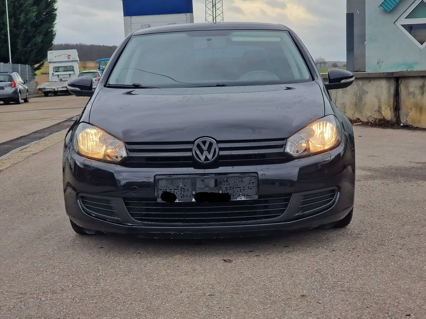 Volkswagen Golf Trendline Negro - 2