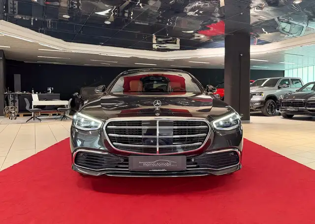 Mercedes-Benz S 400