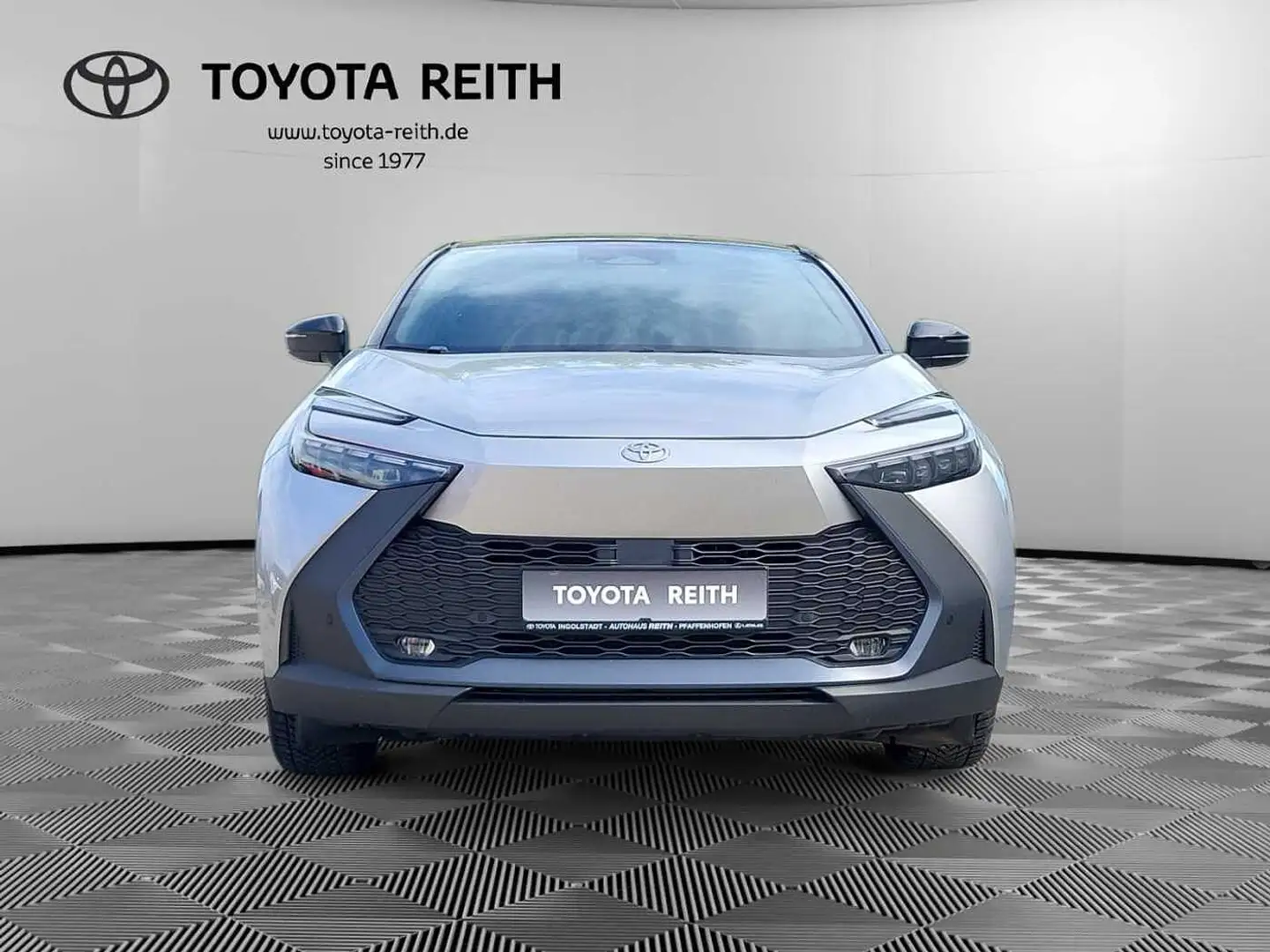 Toyota C-HR 1.8 Hybrid Team Deutschland Silber - 2