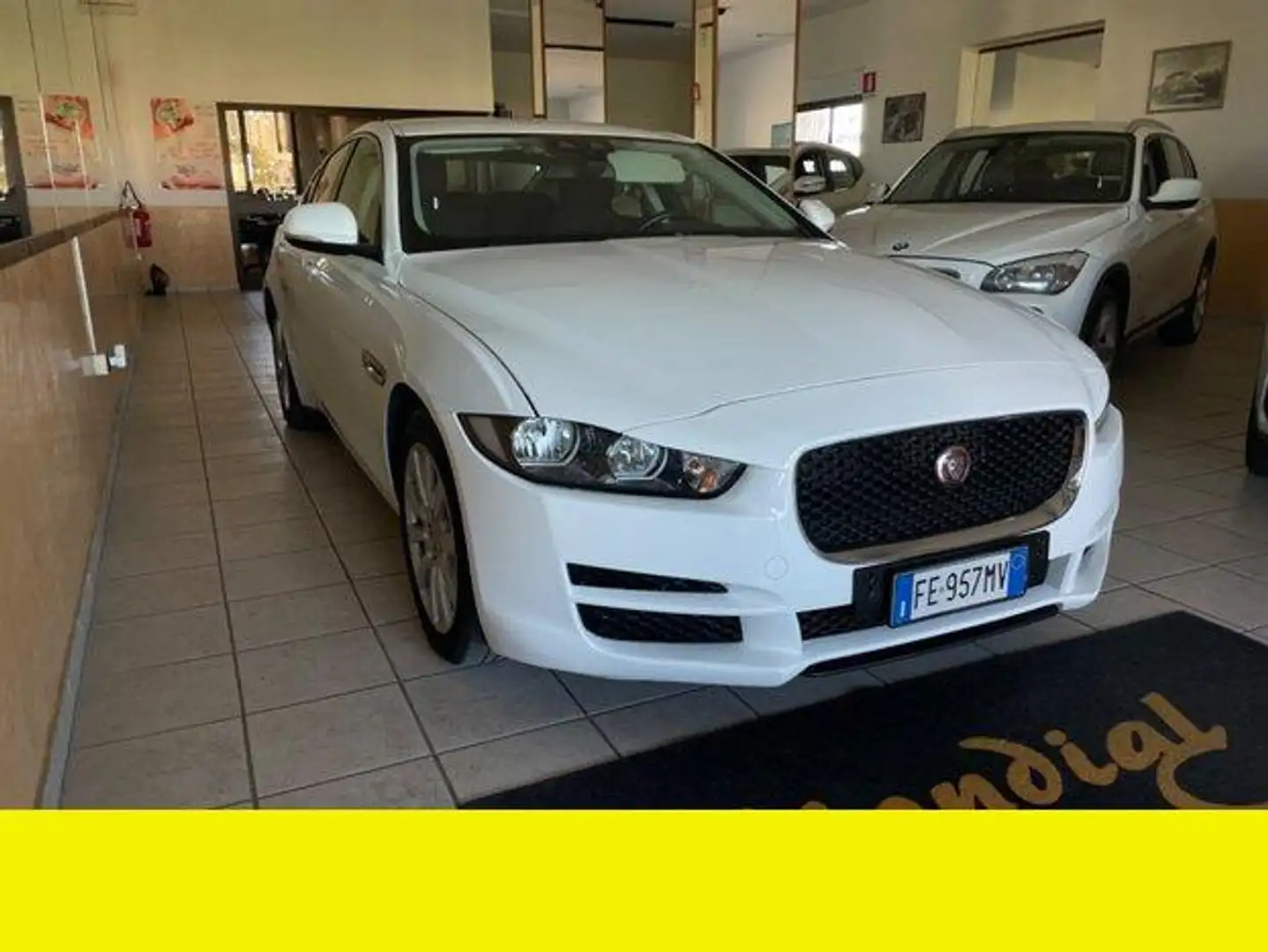 Jaguar XE - 2