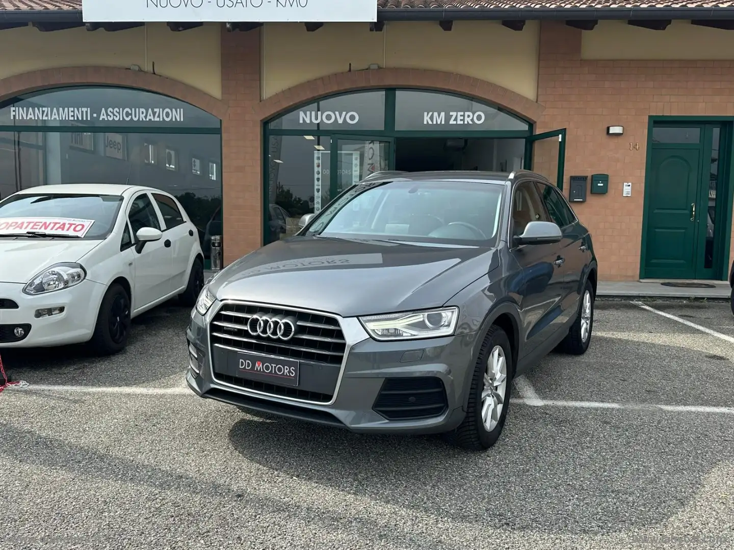 Audi Q3 2.0 TDI 150CV quattro S tr. Business 4X4 Grijs - 1