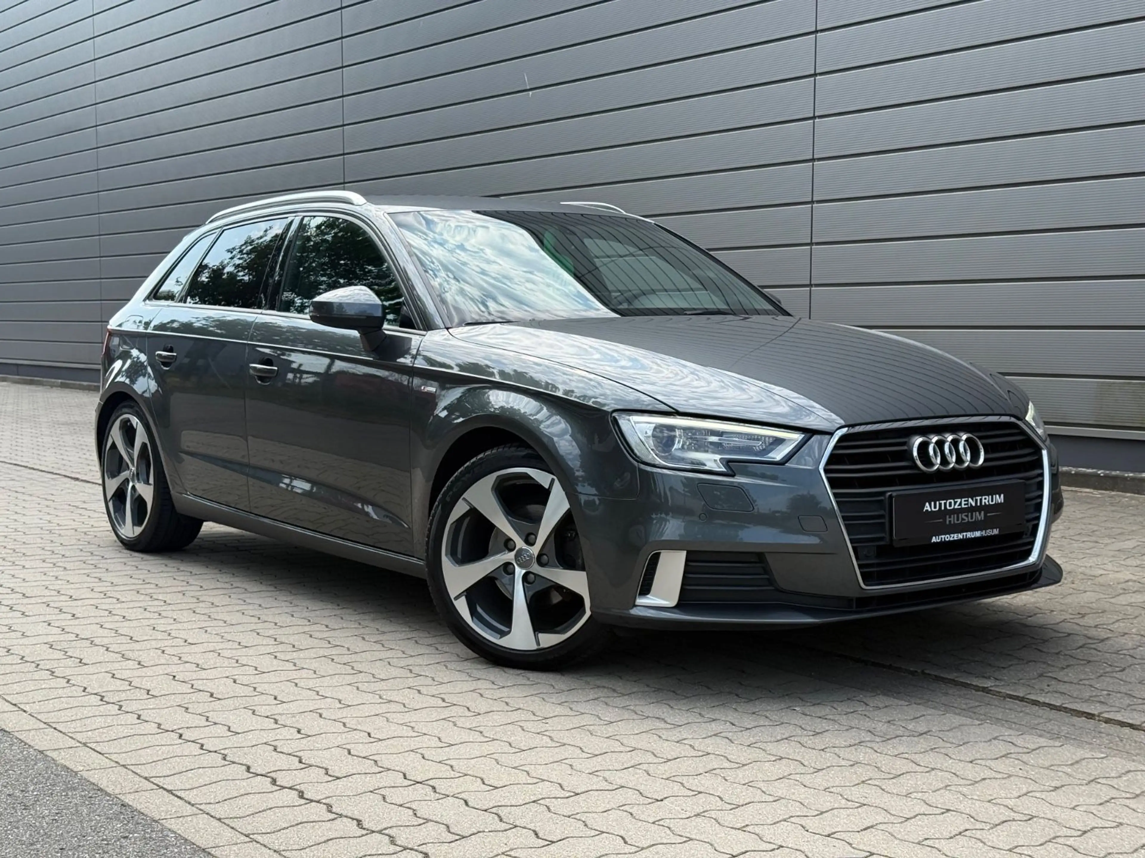 Audi A3 Sportback sport *HU/AU NEU*SHZ*TEMPO* — photo 4