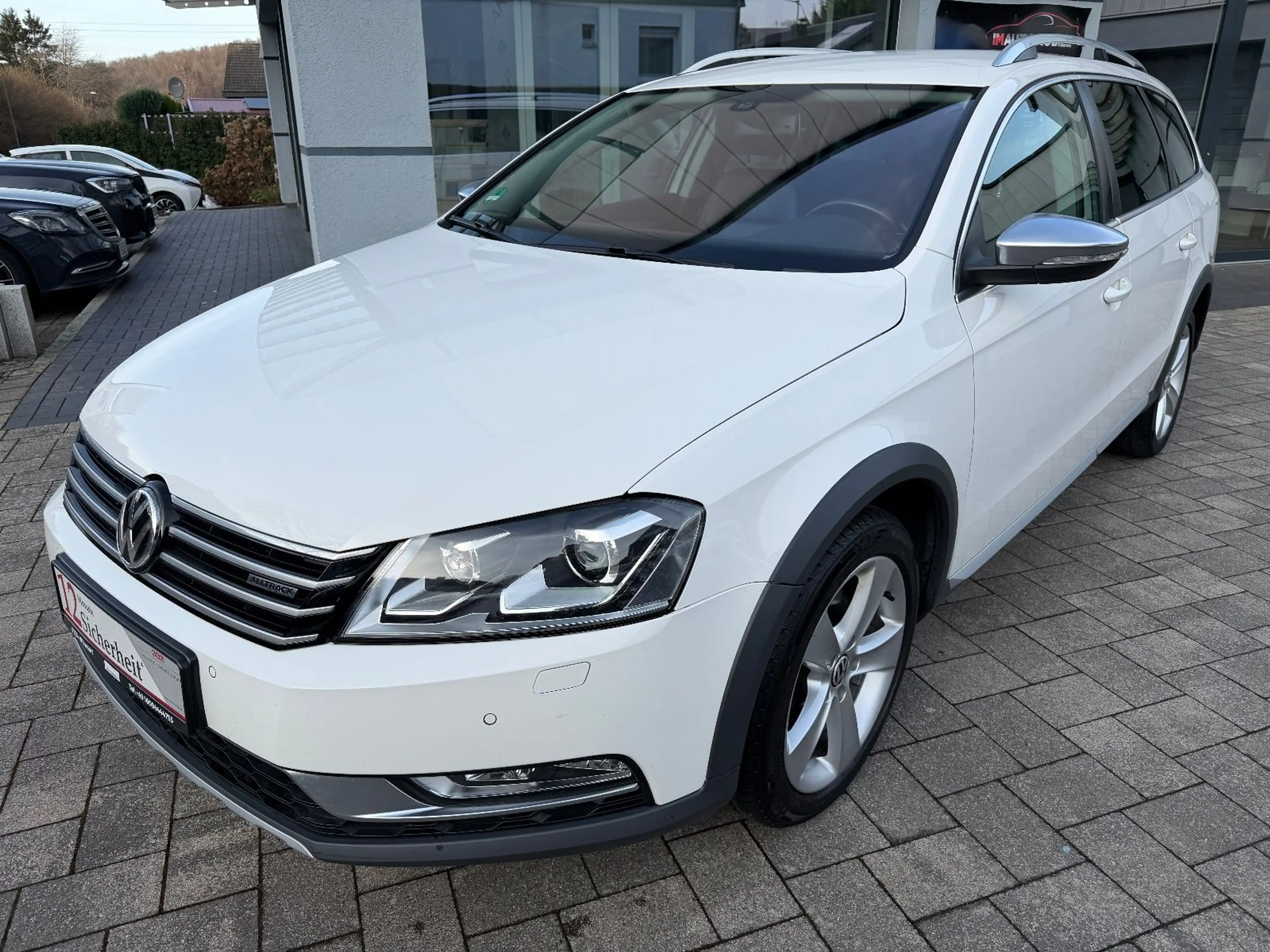 Volkswagen Passat Alltrack 2.0 TDI Variant 4Motion DSG*ACC* — photo 3