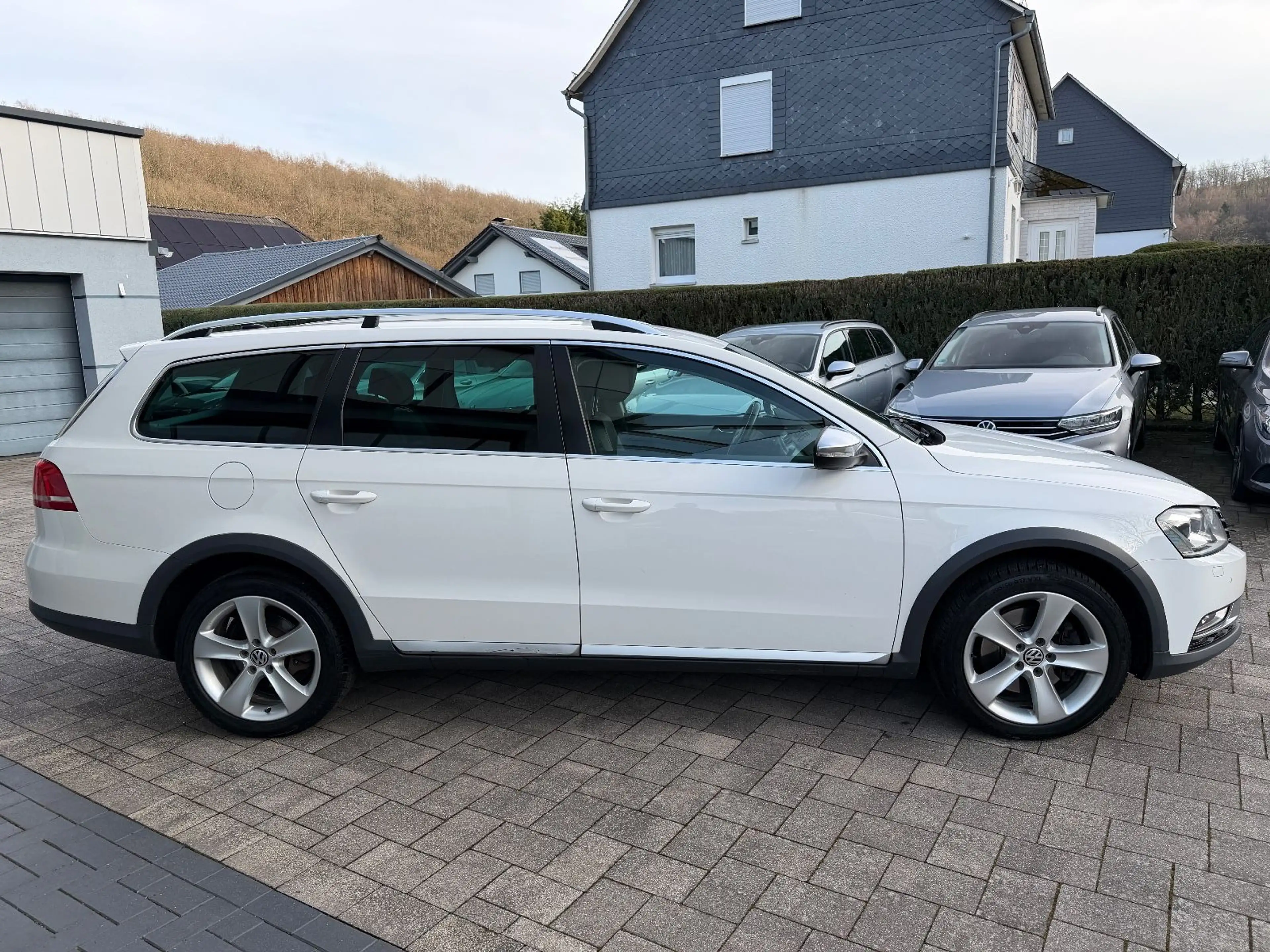 Volkswagen Passat Alltrack 2.0 TDI Variant 4Motion DSG*ACC* — photo 9