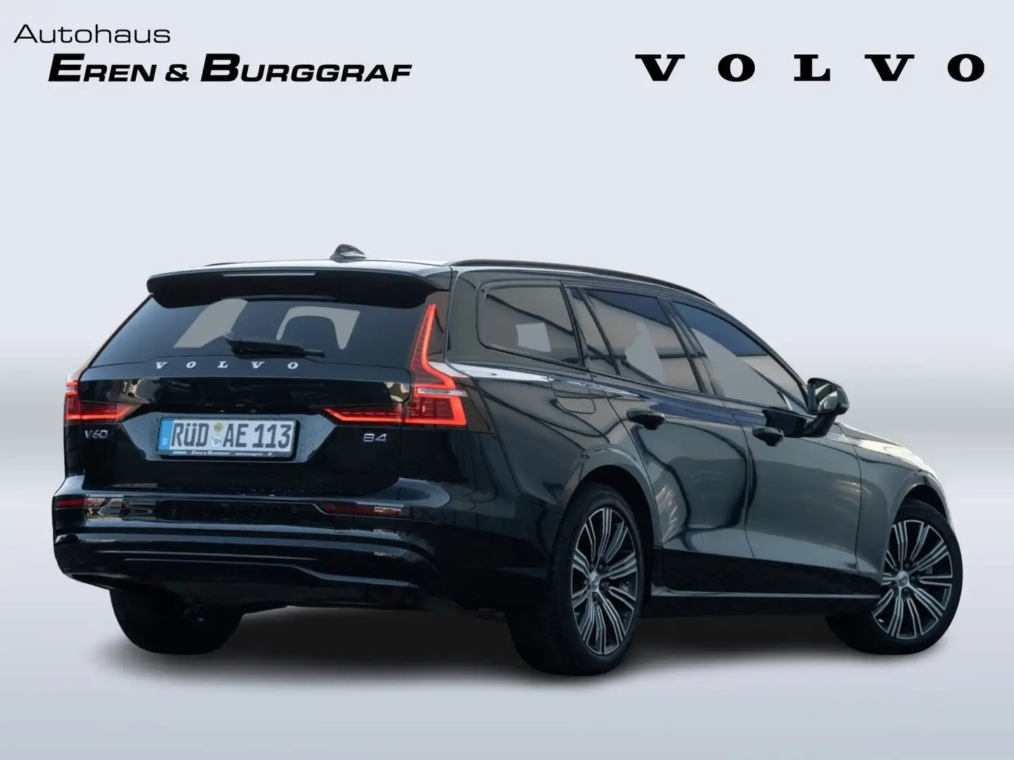 Volvo V60 Kombi Plus Dark UPE: 64620,- Schwarz - 2
