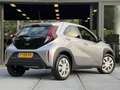 Toyota Aygo X 1.0 VVT-i MT Play | Carplay | Adaptieve Cruise Con Grau - thumbnail 2