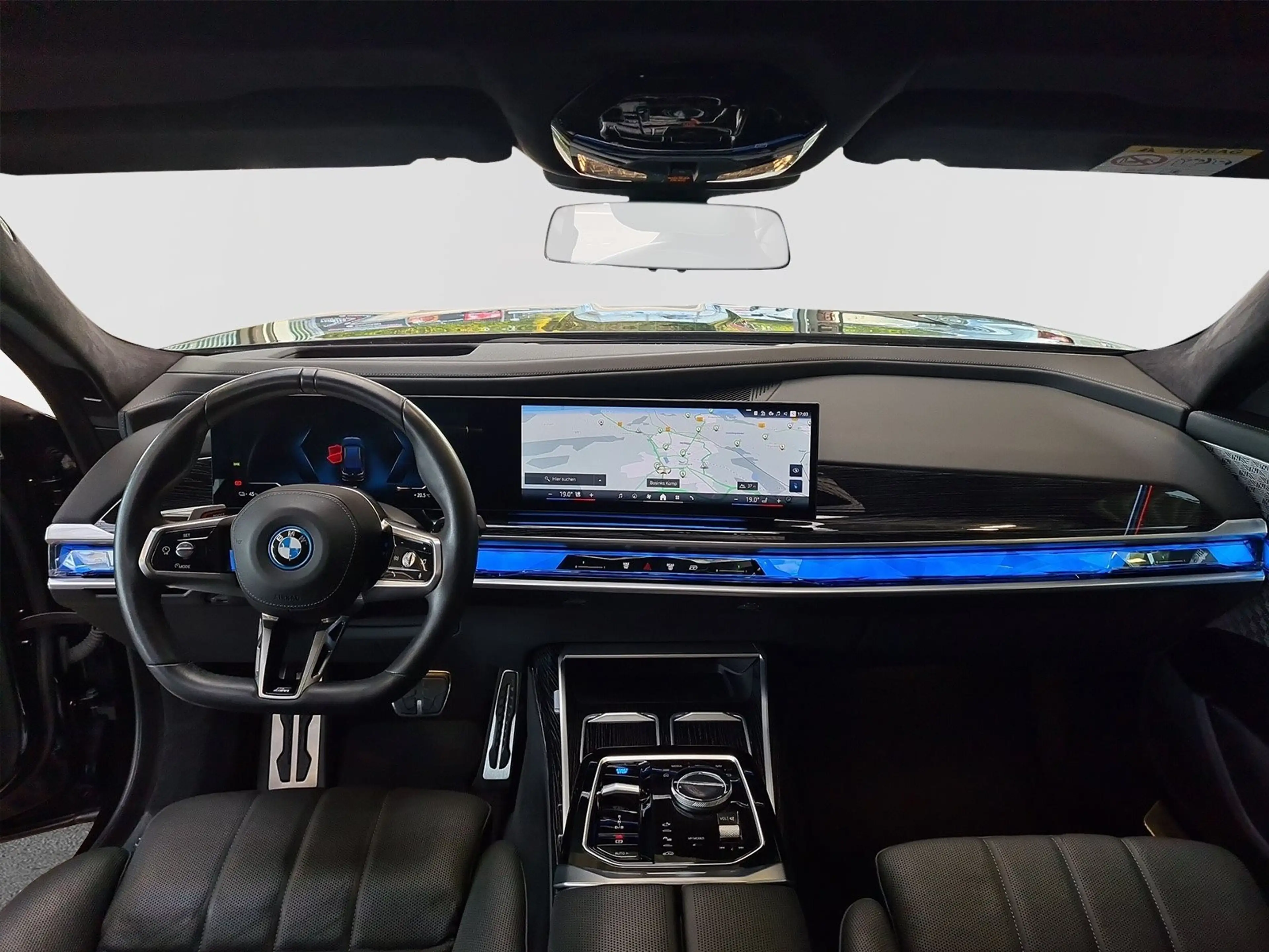 BMW i7 xDrive60 Limousine M-Sport AHK B&W Surround uvm. — photo 8