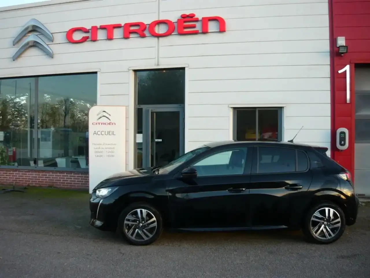 Peugeot 208 208 — photo 3