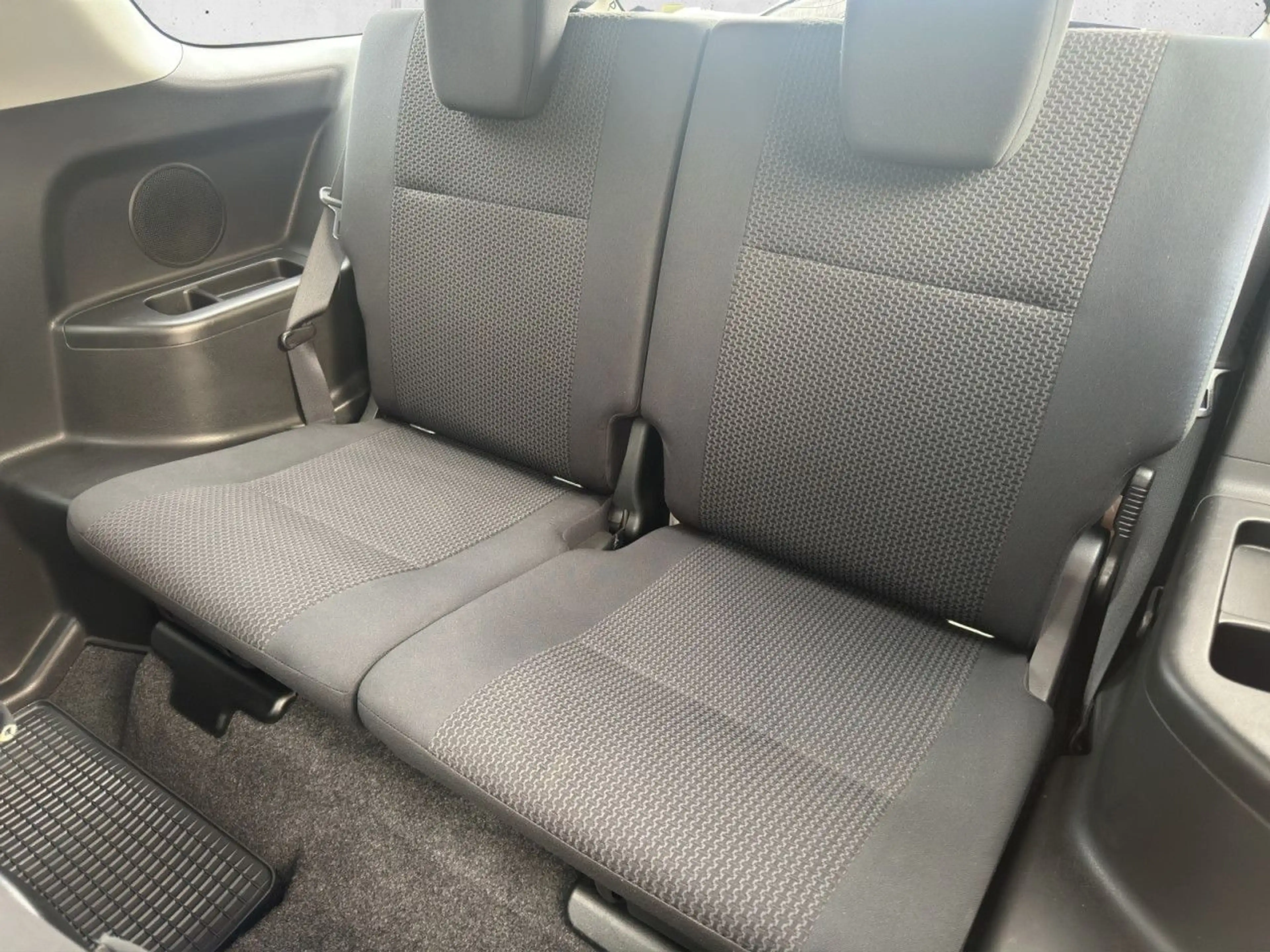 Suzuki Grand Vitara 2.4 Comfort Klima el. Fenster — photo 13