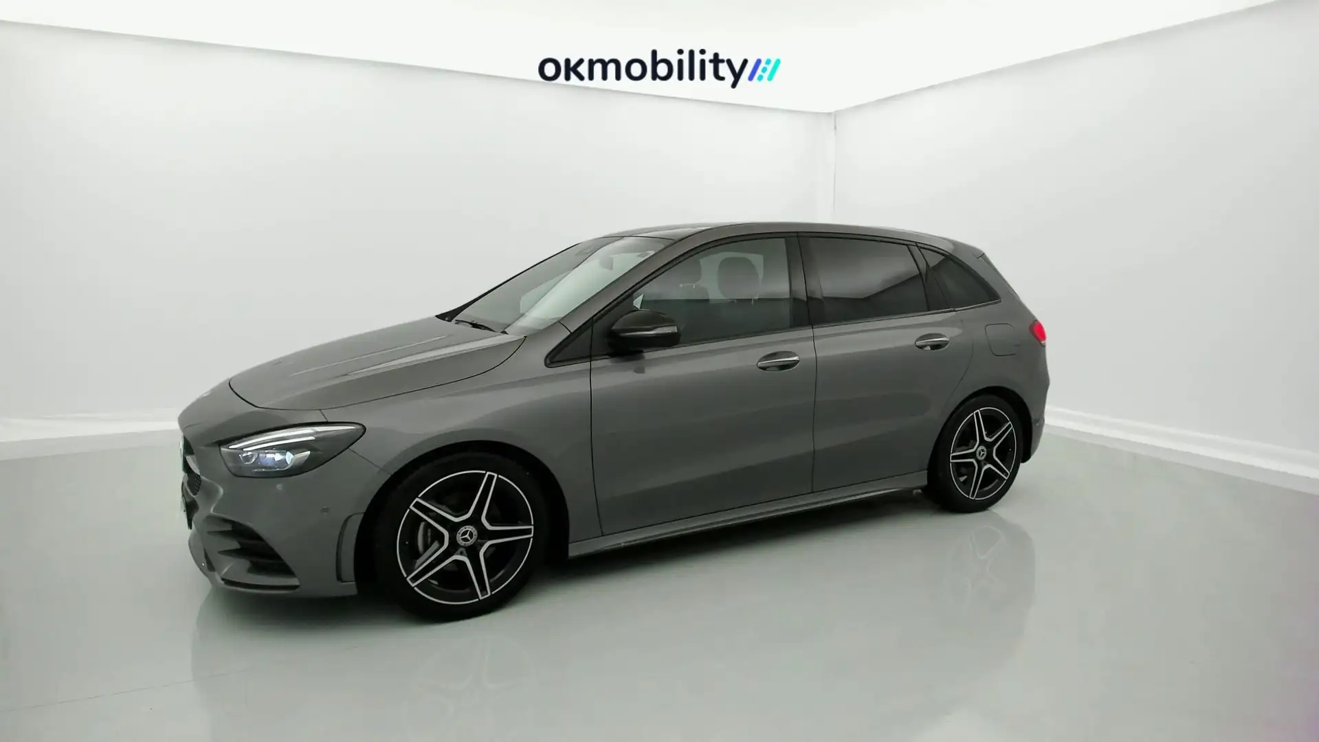 Mercedes-Benz B 200 200d Plateado - 2