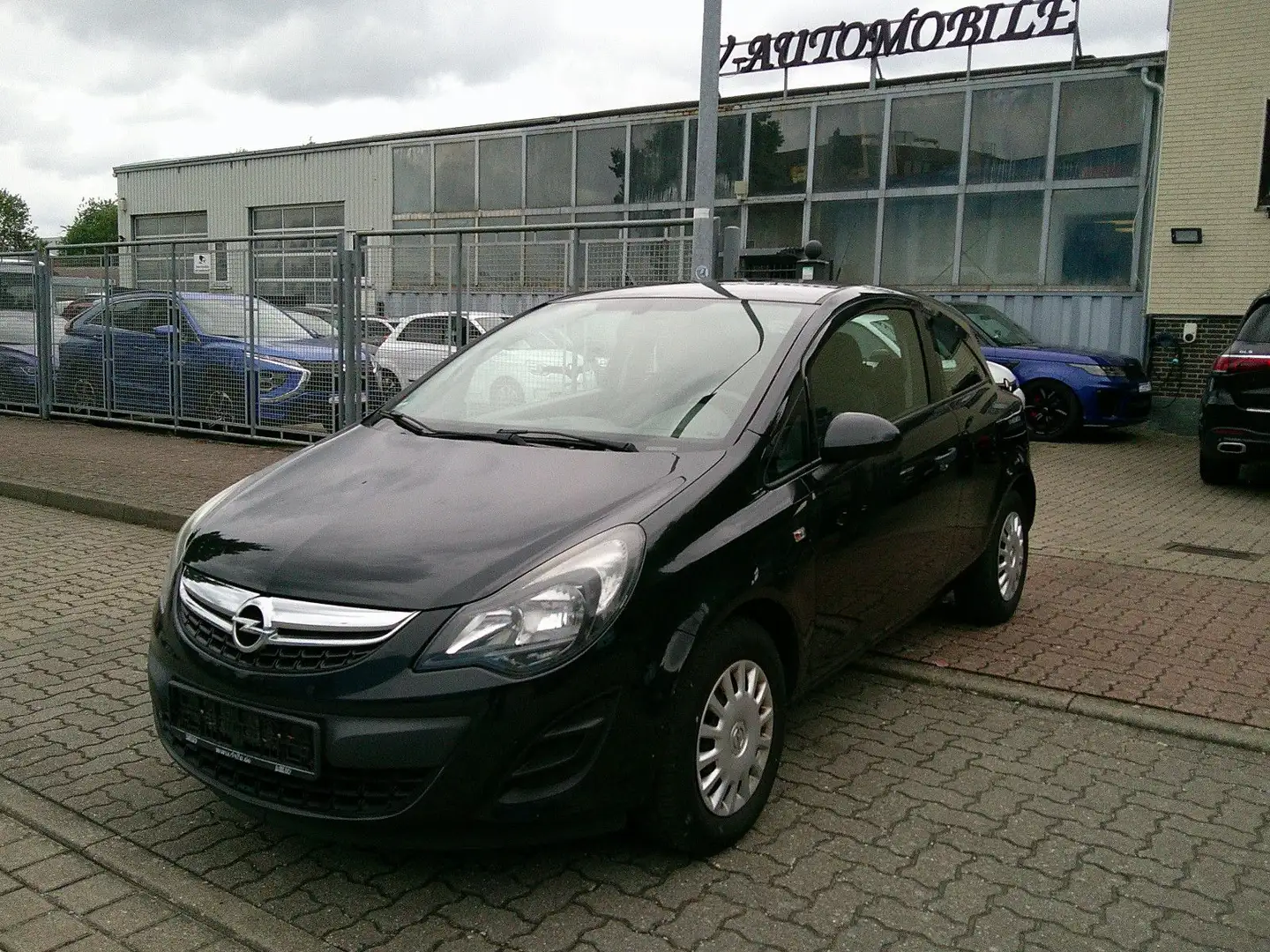 Opel Corsa D Selection Zwart - 1